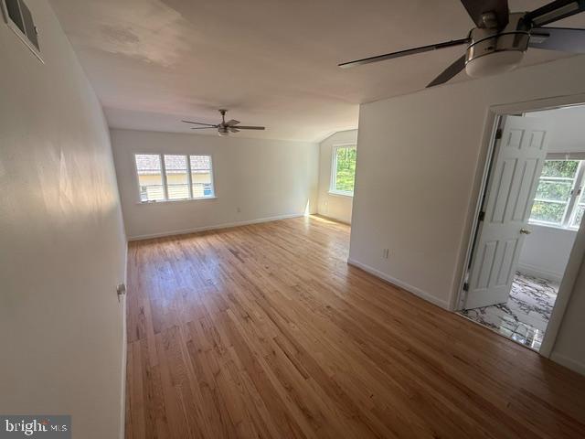 WHITE OAKS - Residential