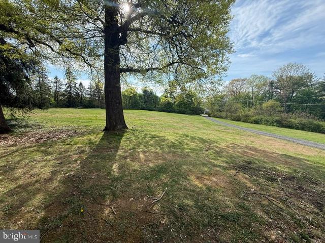 WHITE OAKS - Residential