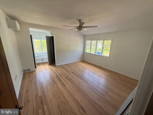 WHITE OAKS - Residential
