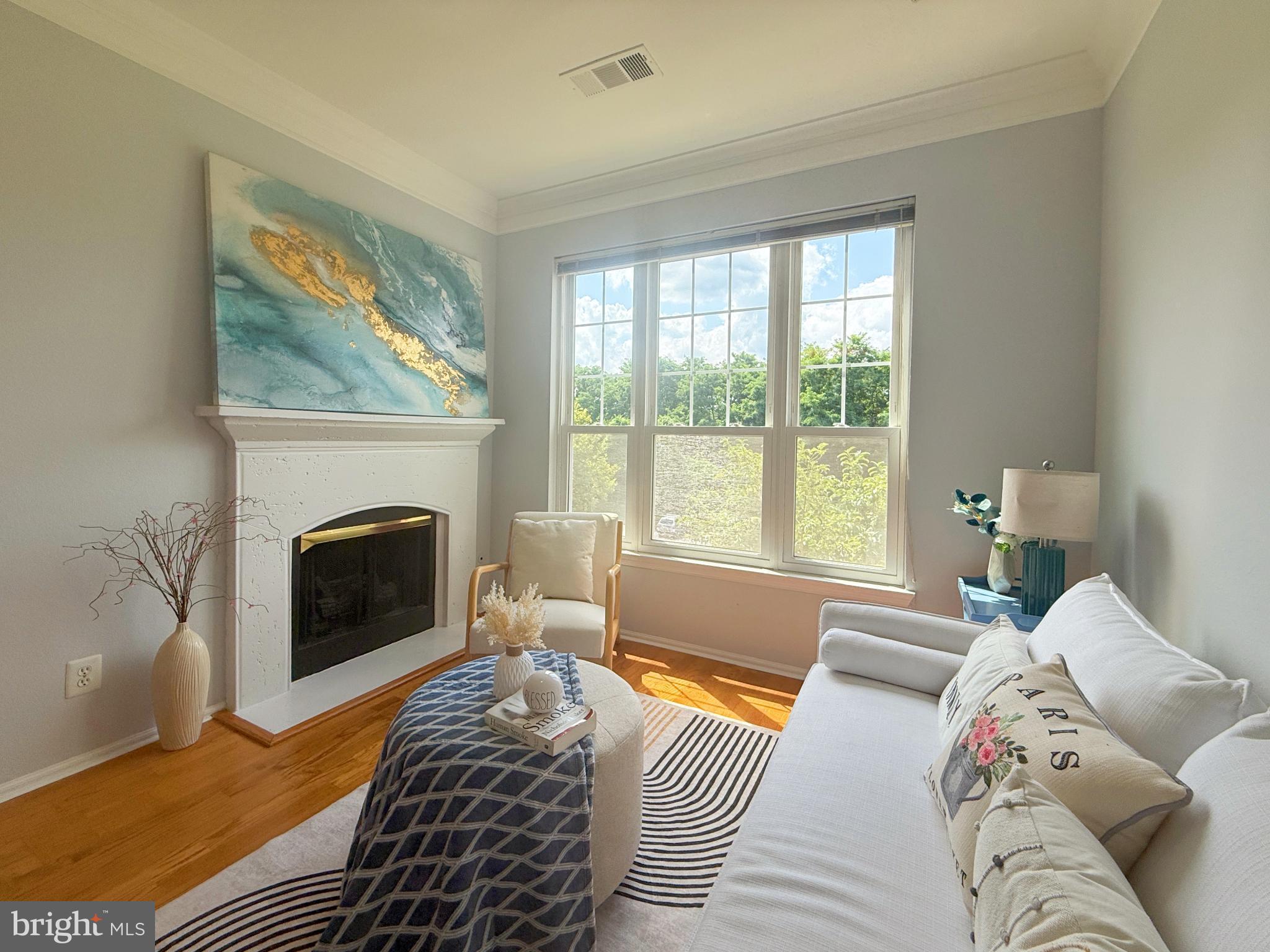 GATES OF MCLEAN - Residential