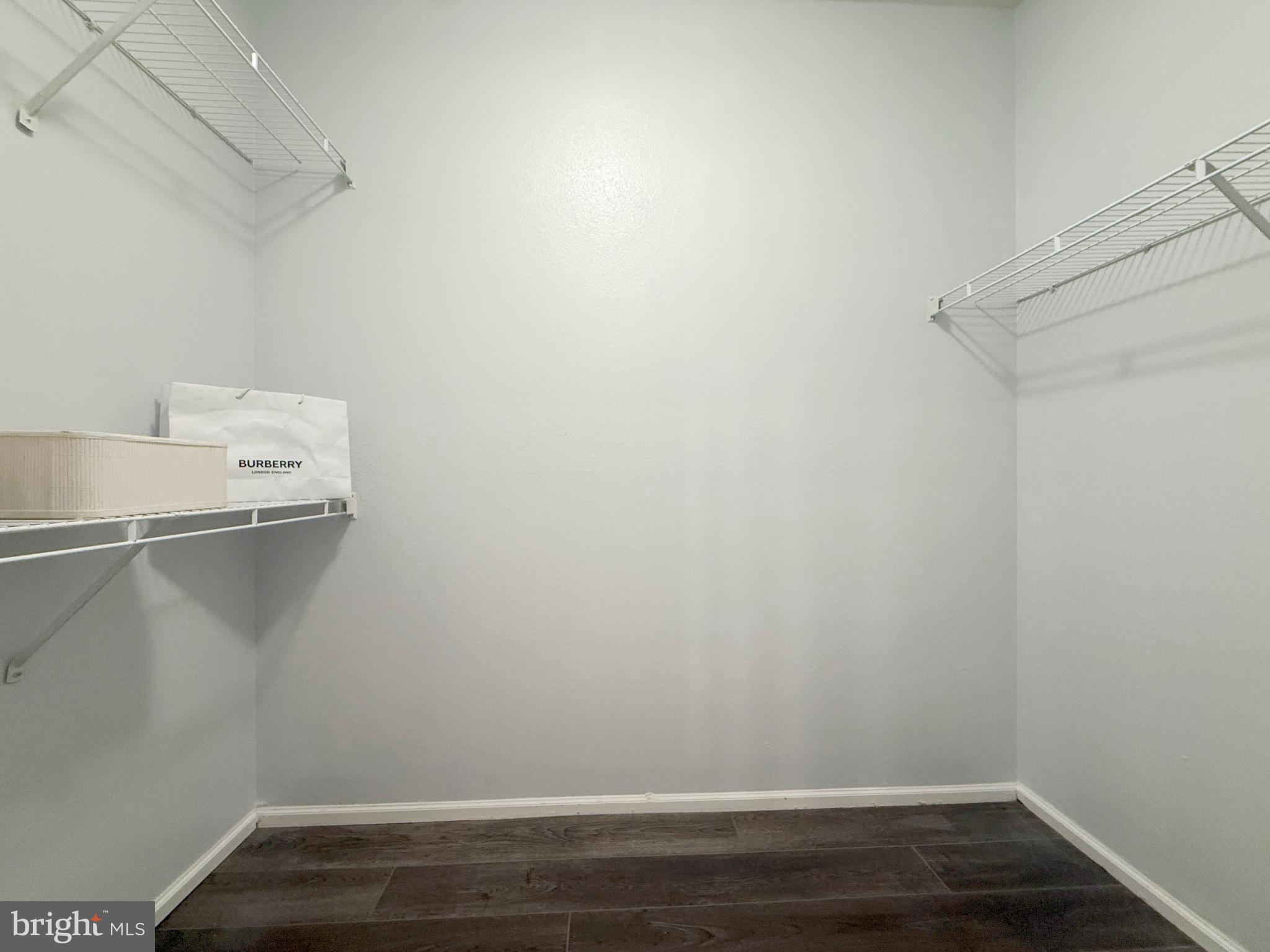 GATES OF MCLEAN - Residential