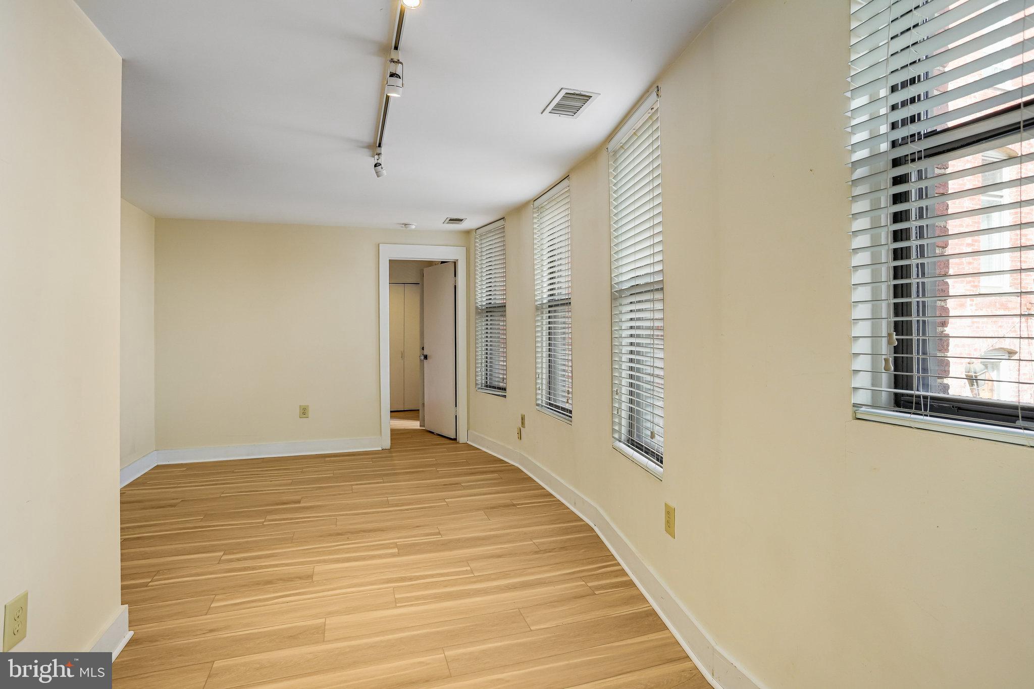 KALORAMA TRIANGLE - Residential