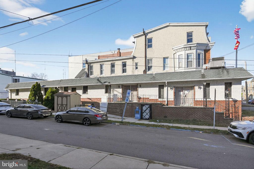 Photo of 6600 Ridge Avenue, PHILADELPHIA, PA 19128 (MLS # PAPH2564196)