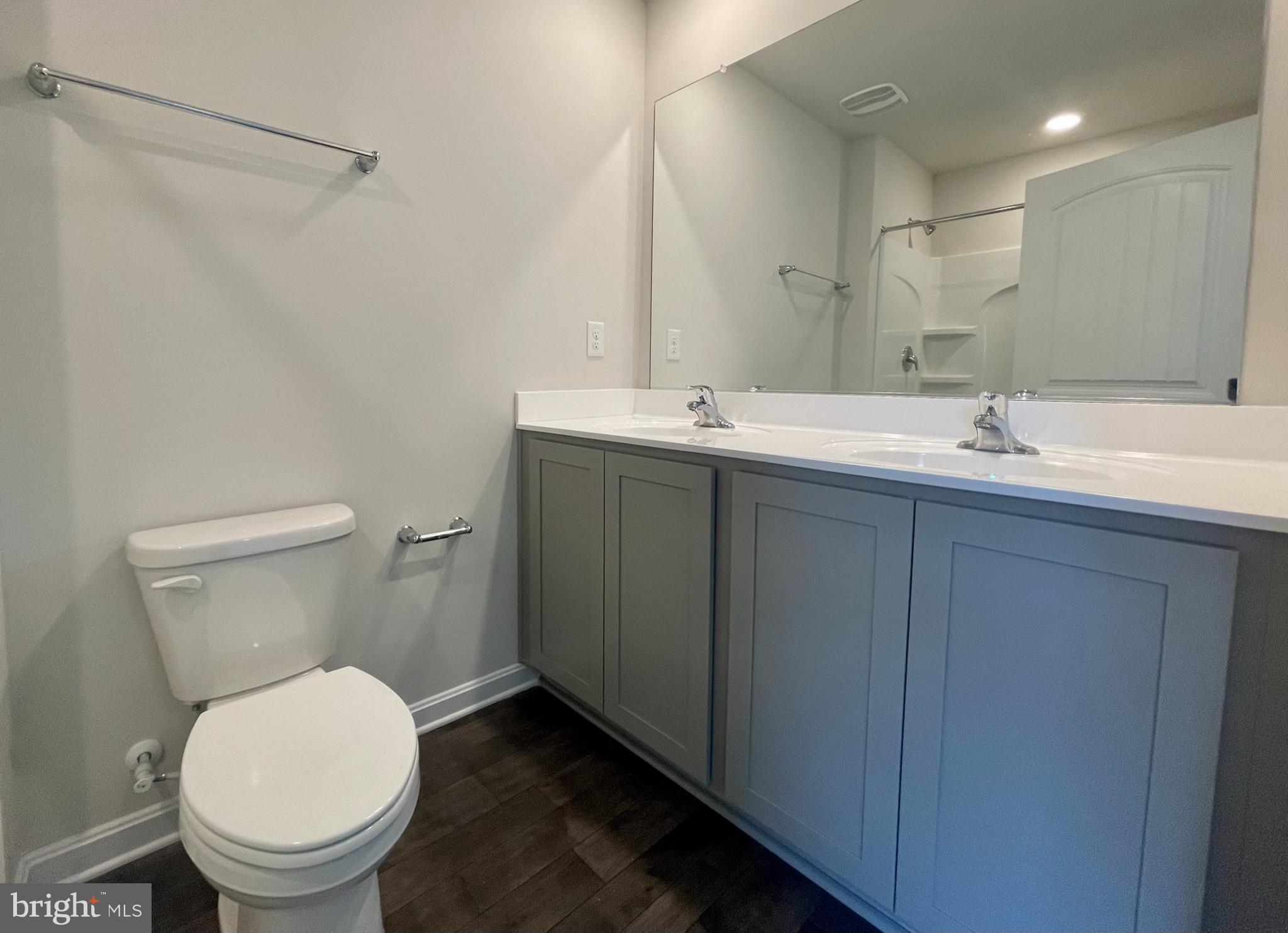 THE GRANARY AT DRAPER FARM - Residential