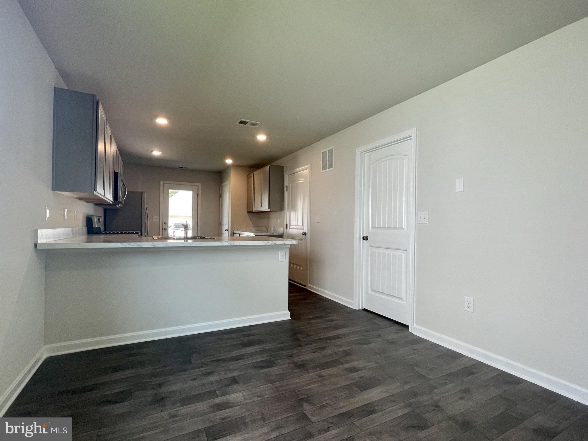 THE GRANARY AT DRAPER FARM - Residential