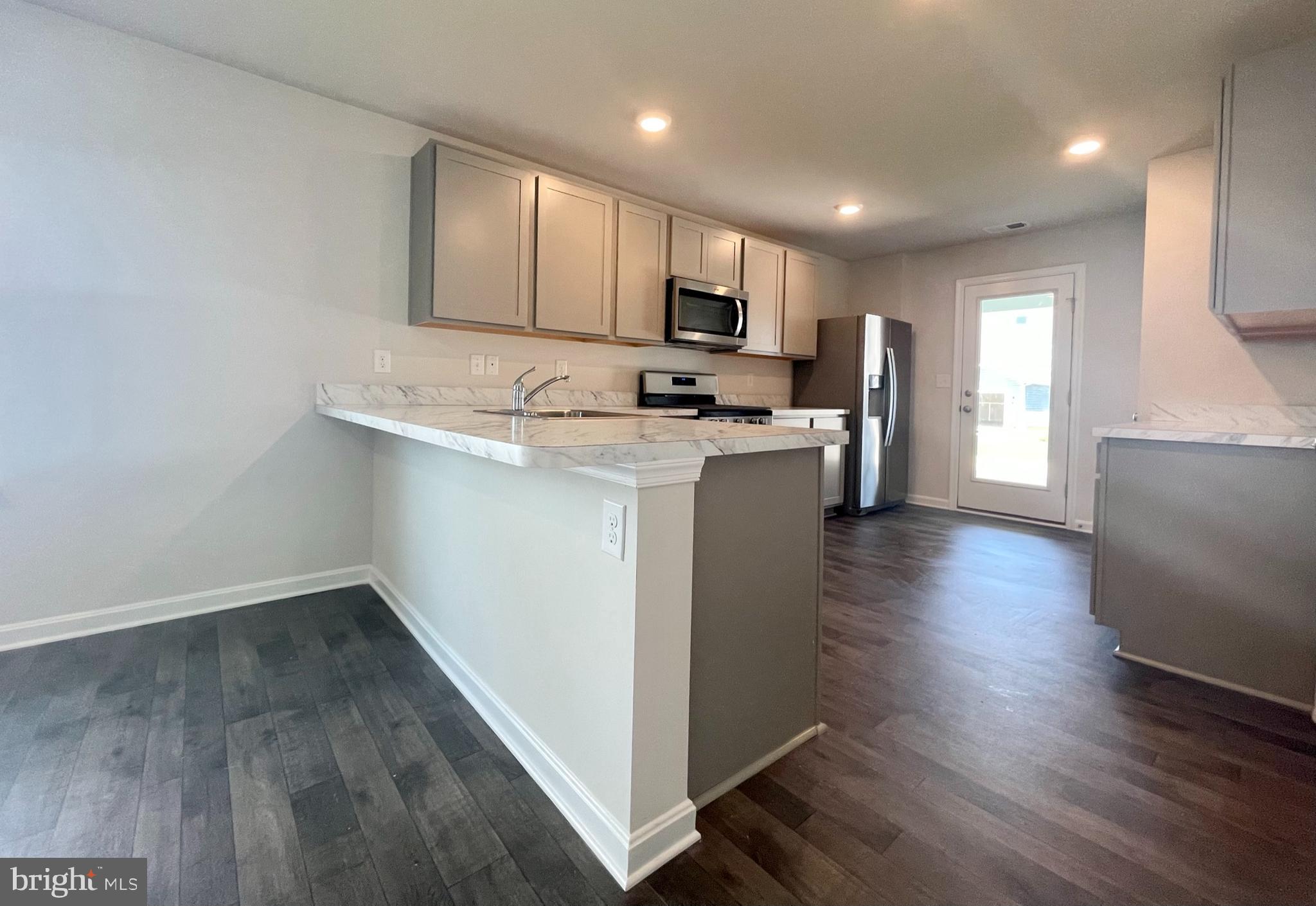 THE GRANARY AT DRAPER FARM - Residential