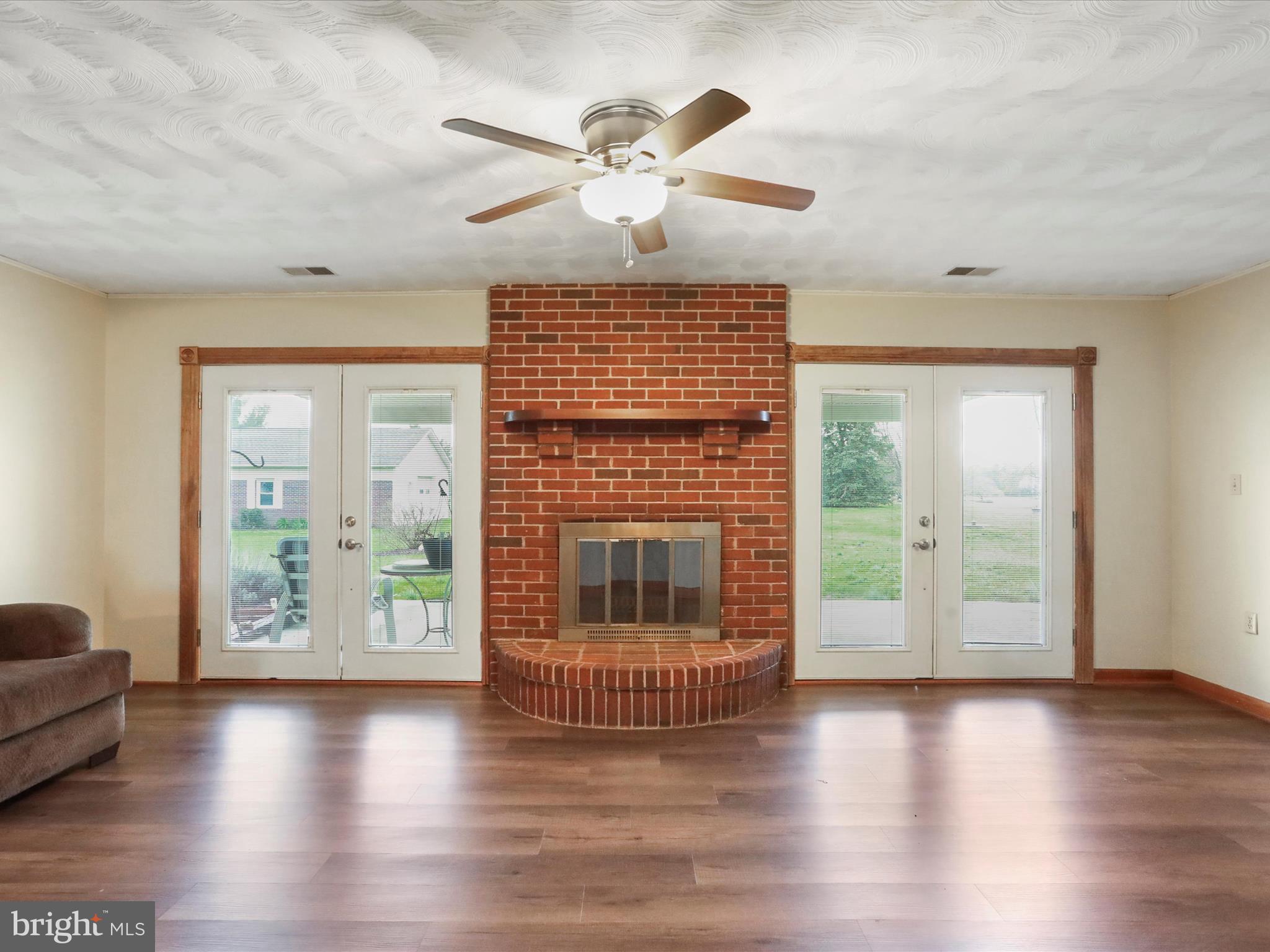 LONE OAK - Residential