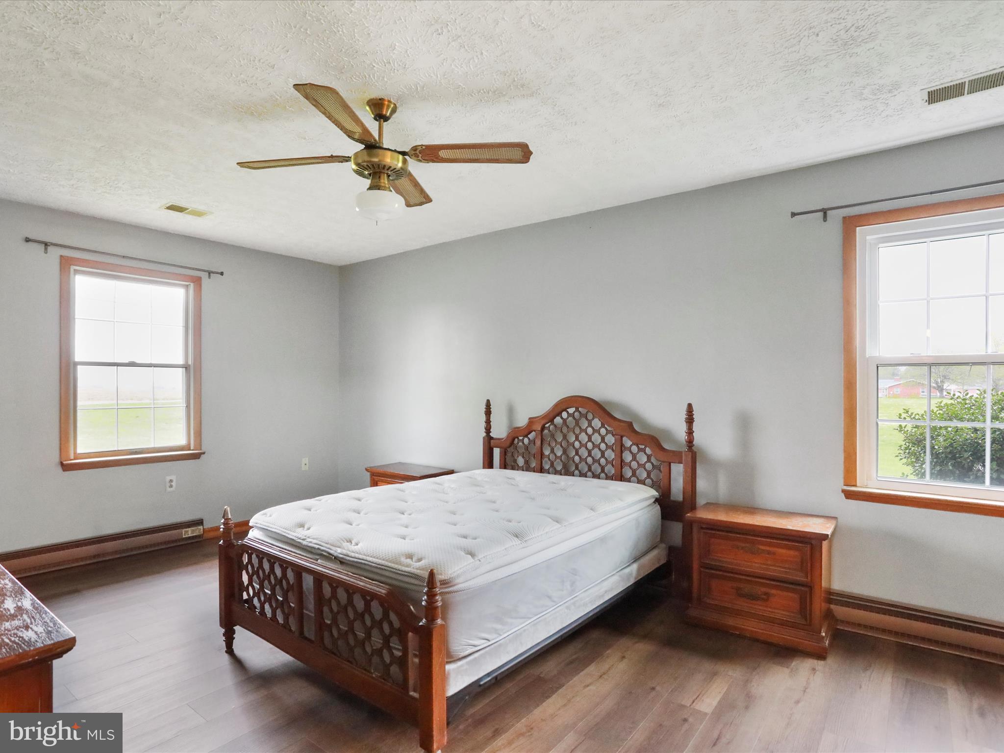 LONE OAK - Residential