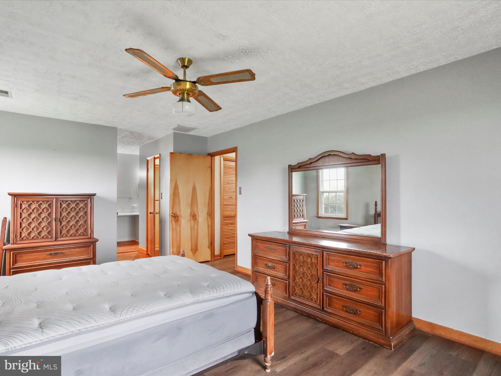 LONE OAK - Residential