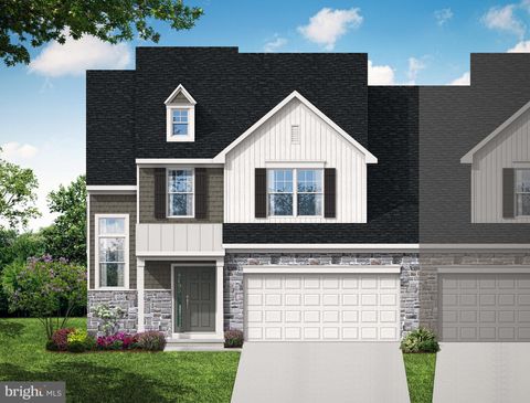 106 VILLAGE DRIVE MILLERSVILLE PA 17551