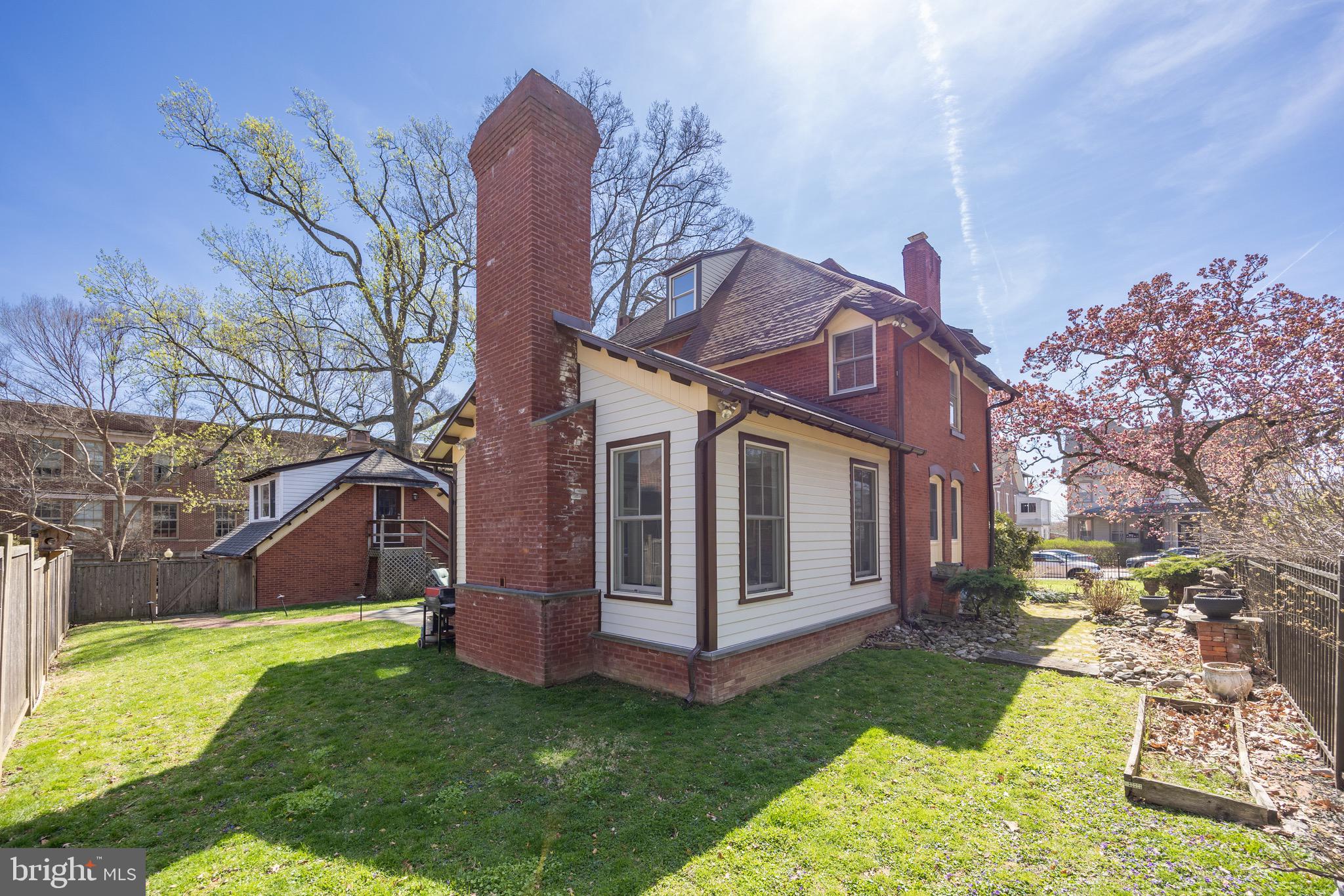 WEST CHESTER BORO - Residential