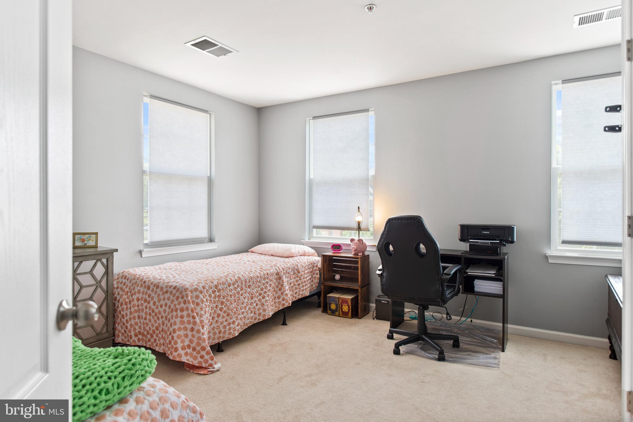 GLENEAGLES - Residential