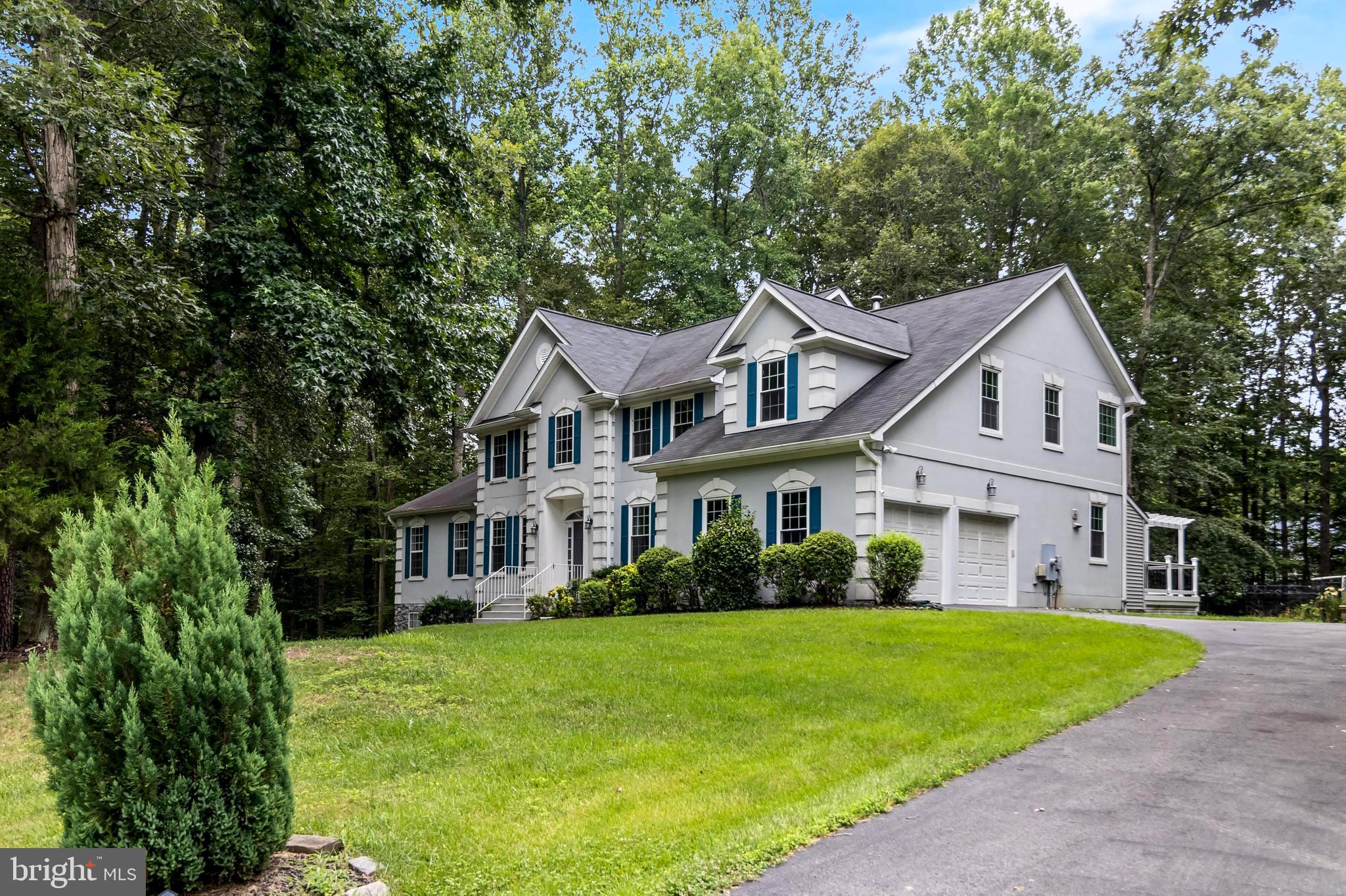 LOCUST GROVE ESTATES - Residential