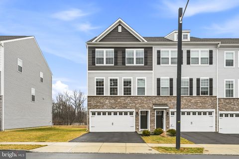 Photo of 20 Sisters Farmstead Road, MOUNT LAUREL, NJ 08054 (MLS # NJBL2106868)