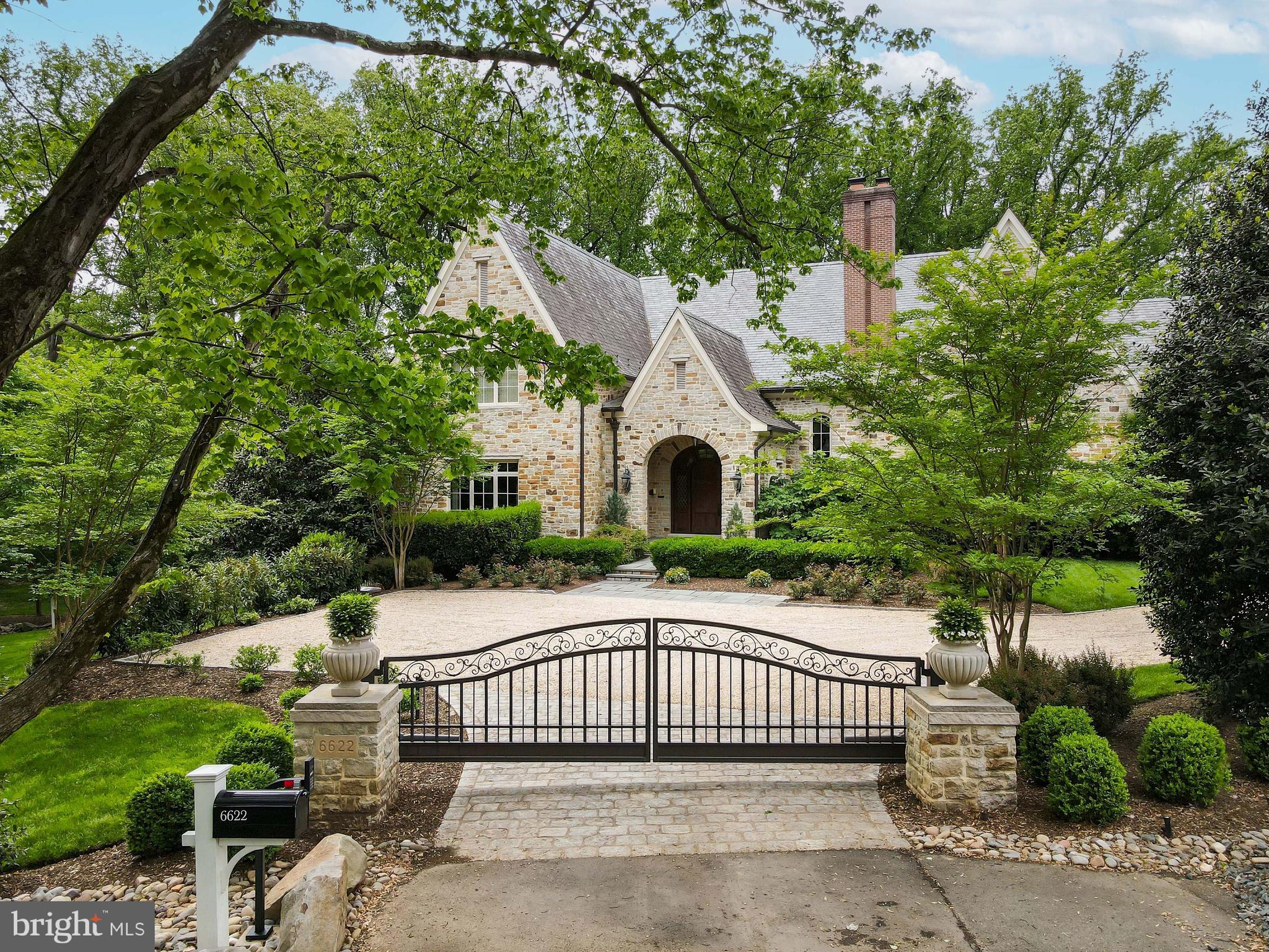 LANGLEY FARMS - Residential