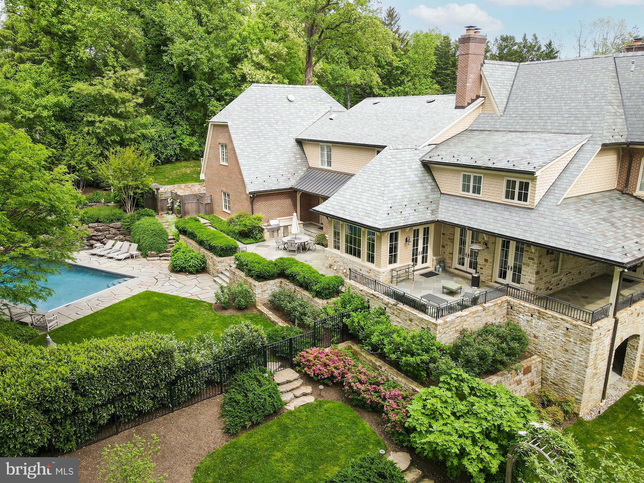 LANGLEY FARMS - Residential