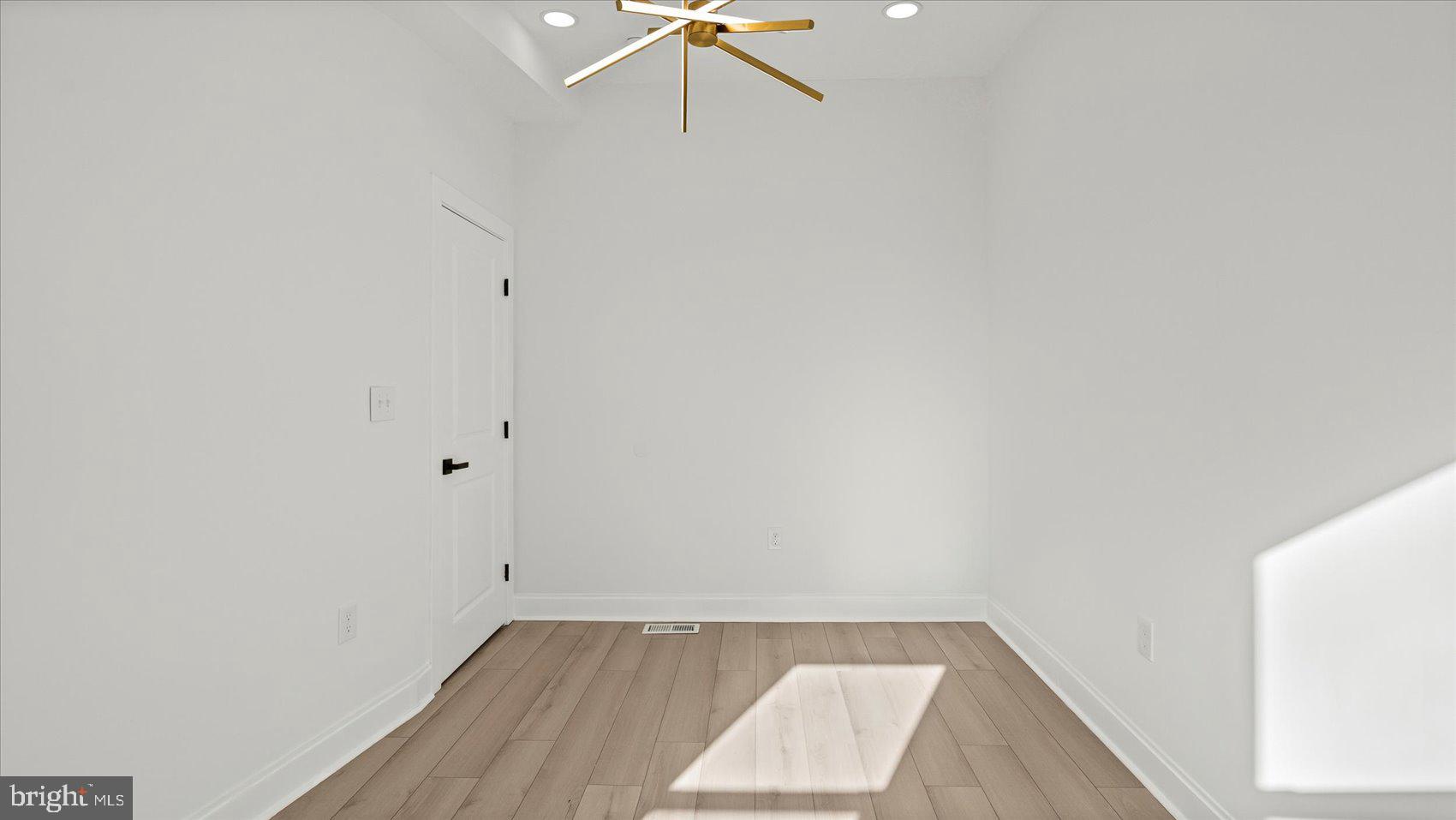 EAST BALTIMORE MIDWAY - Residential