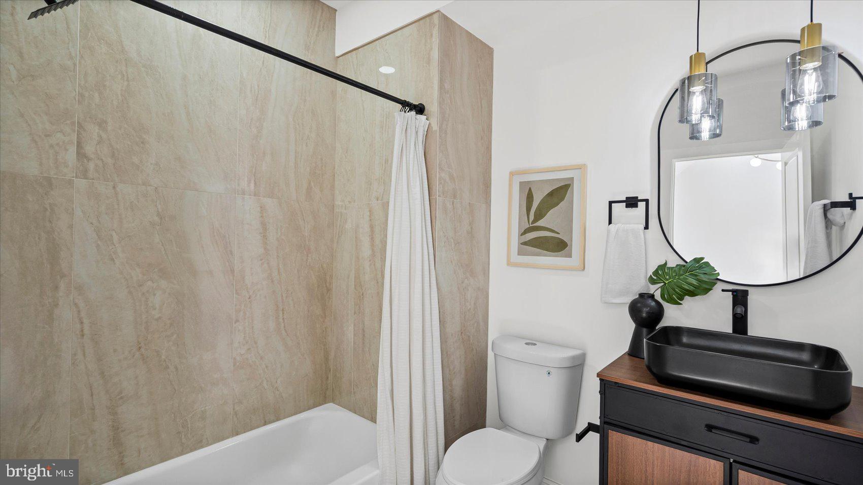 EAST BALTIMORE MIDWAY - Residential