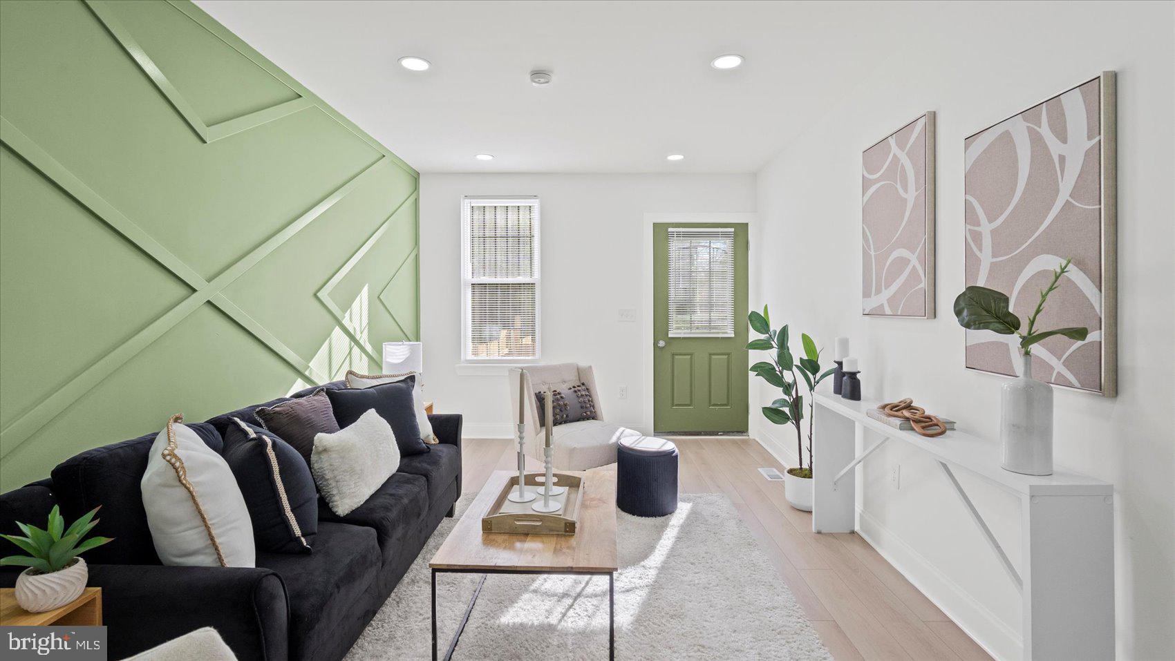 EAST BALTIMORE MIDWAY - Residential