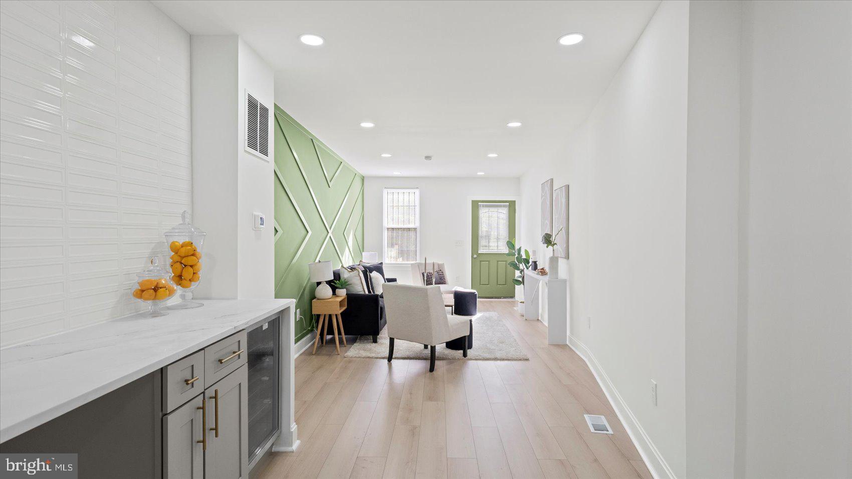 EAST BALTIMORE MIDWAY - Residential