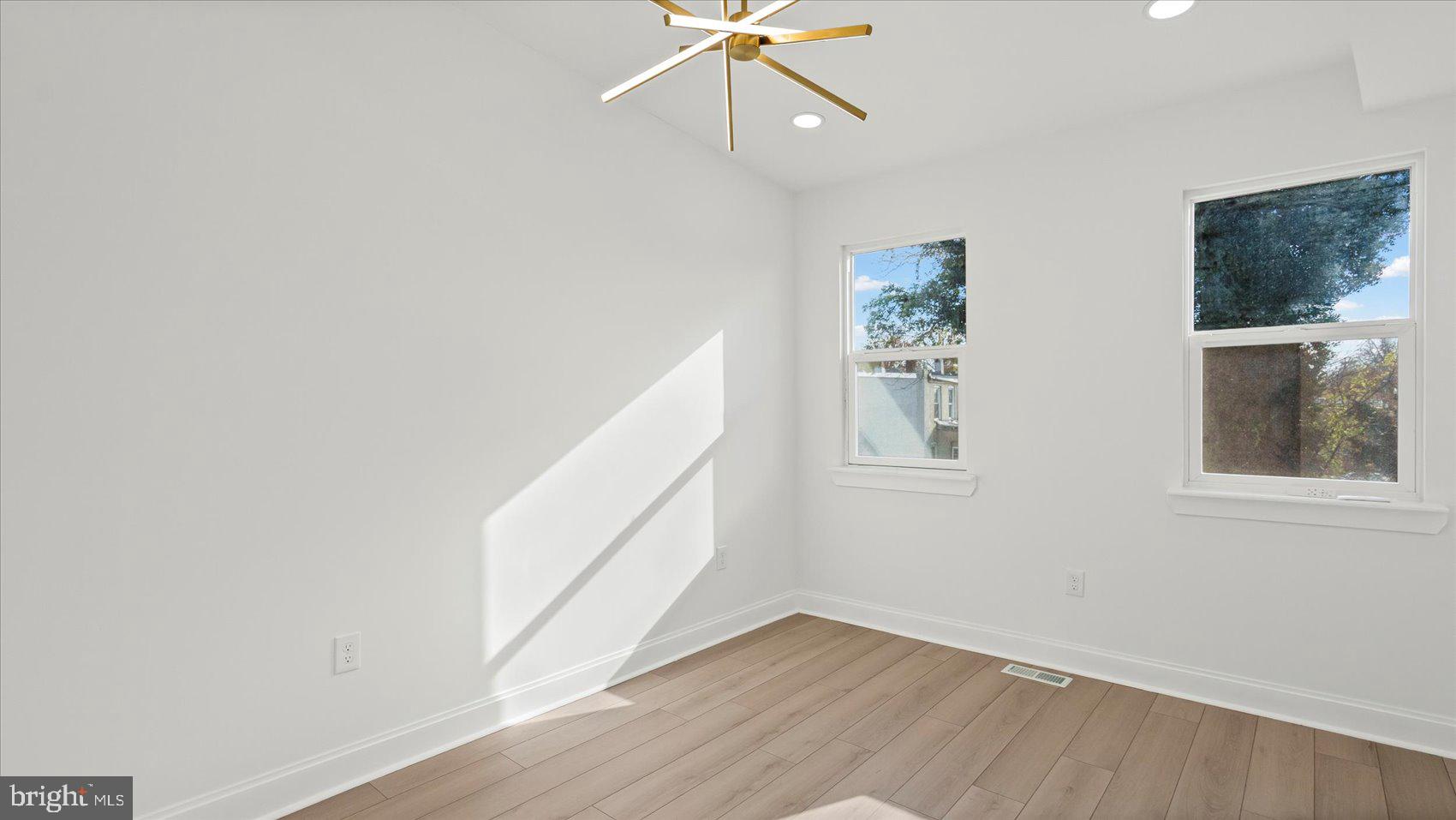 EAST BALTIMORE MIDWAY - Residential