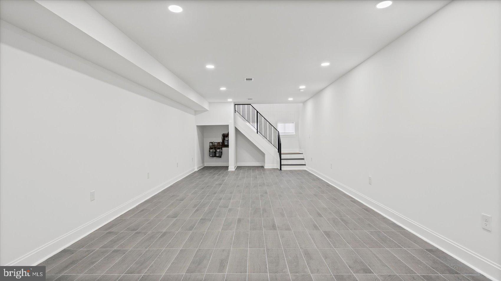 EAST BALTIMORE MIDWAY - Residential