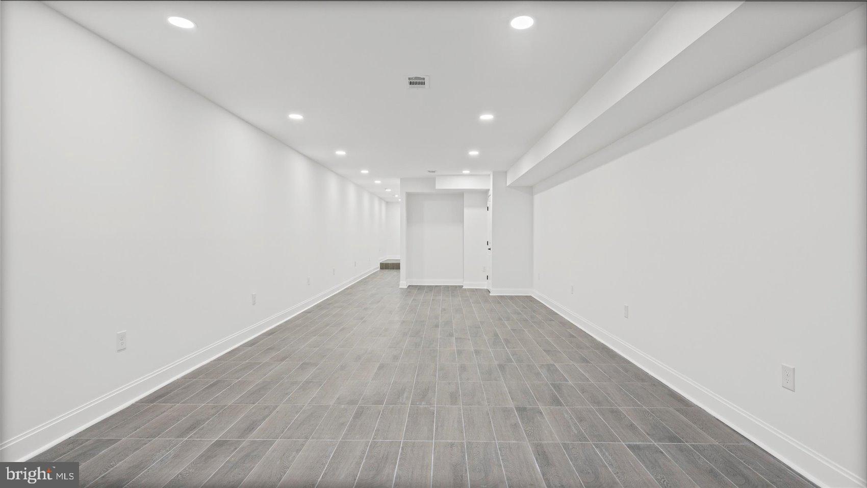 EAST BALTIMORE MIDWAY - Residential