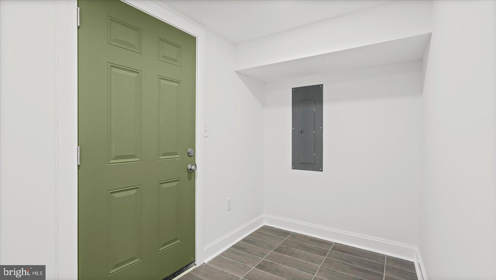 EAST BALTIMORE MIDWAY - Residential