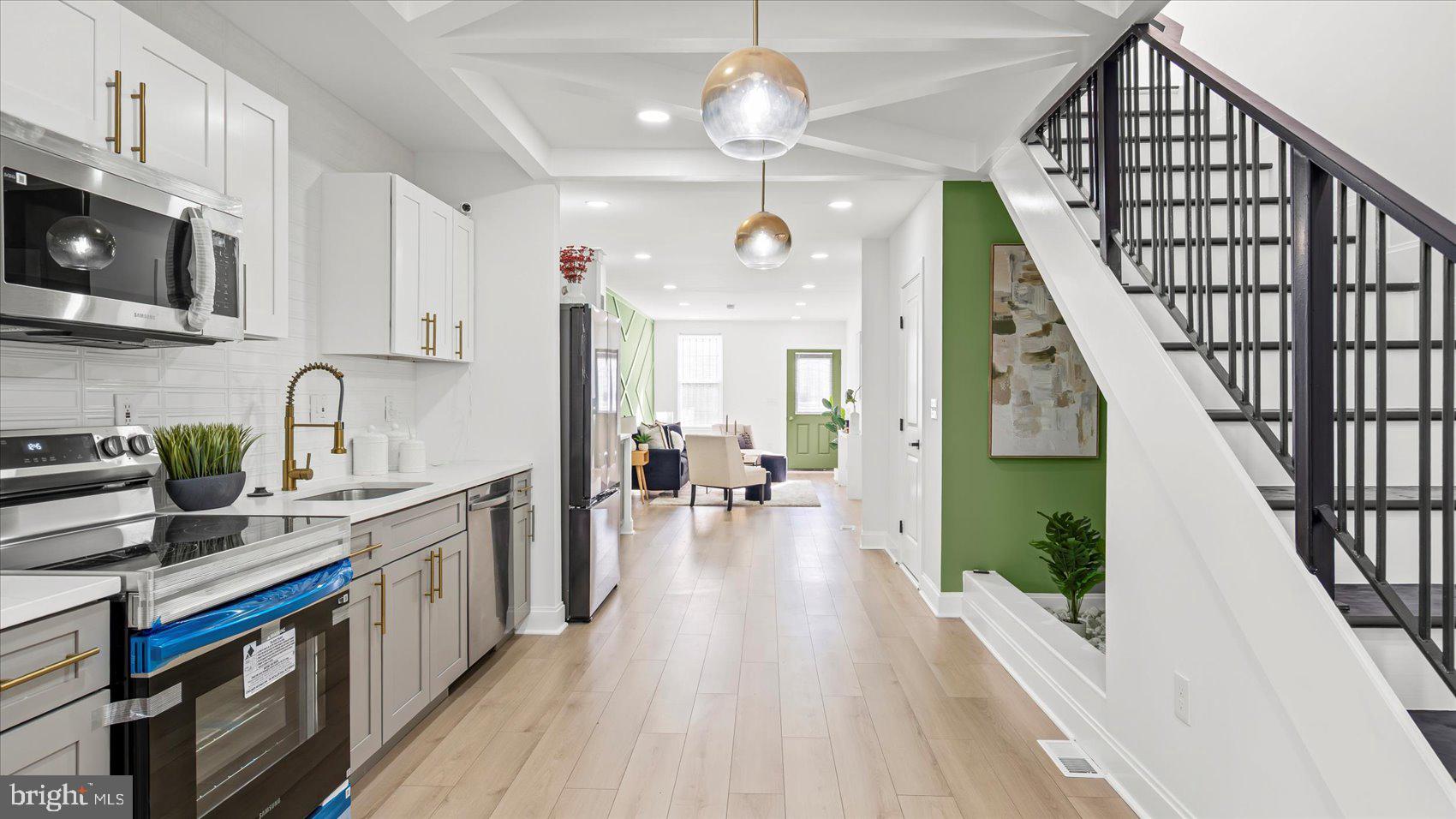 EAST BALTIMORE MIDWAY - Residential