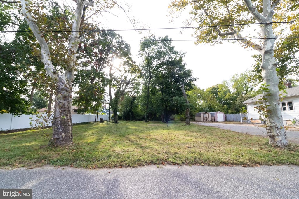 Photo of 542 Broadlawn Terrace, VINELAND, NJ 08360 (MLS # NJCB2033092)