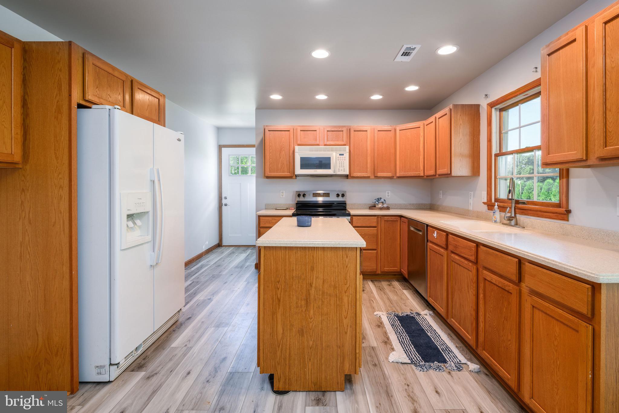 KING WILLIAMS COURT - Residential