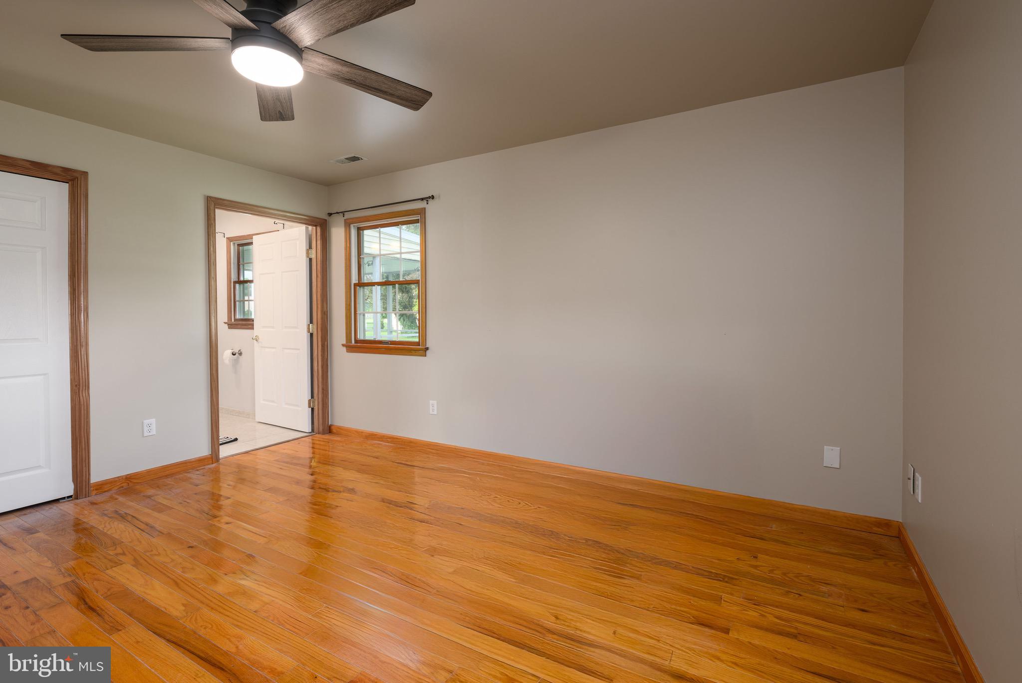 KING WILLIAMS COURT - Residential