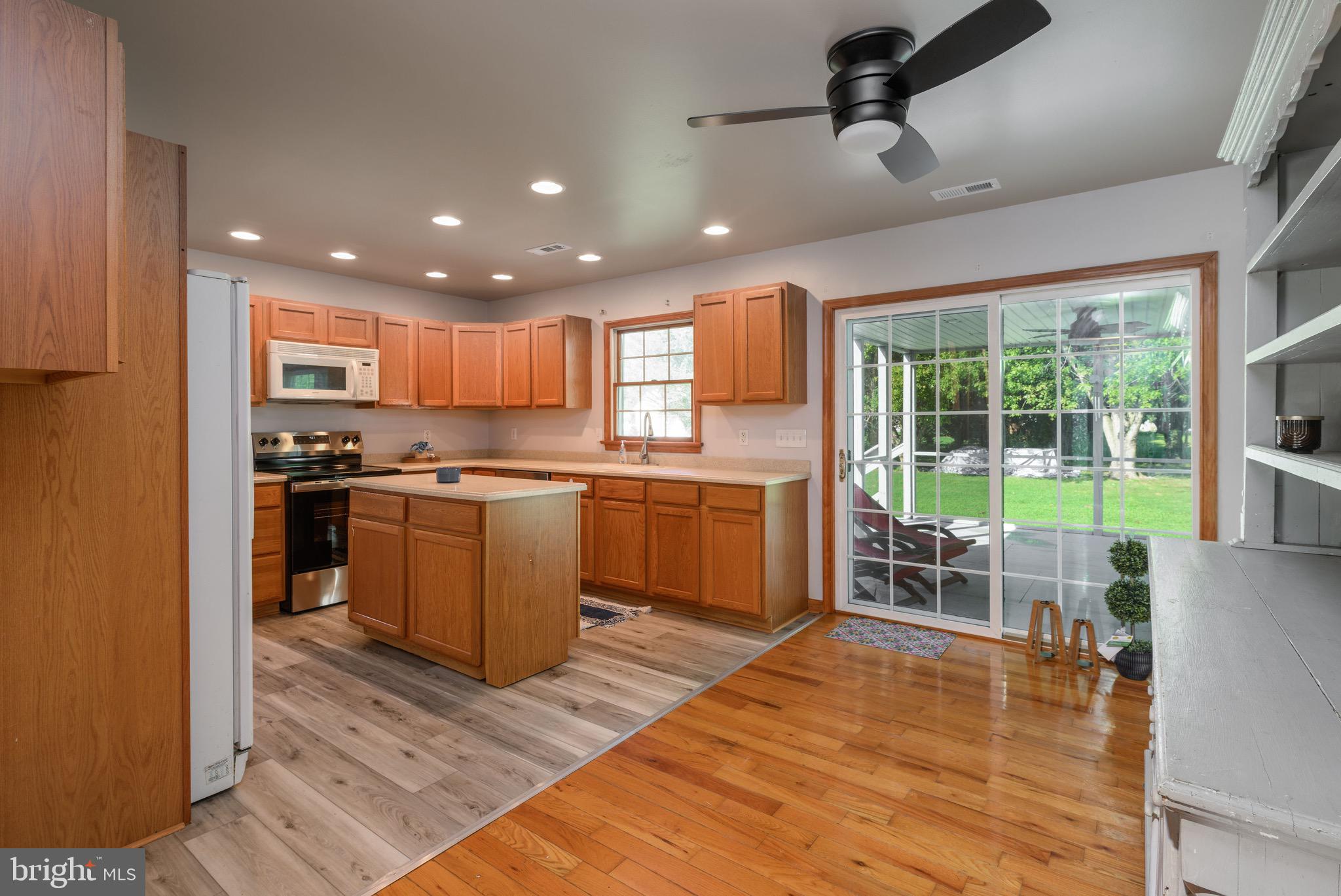 KING WILLIAMS COURT - Residential