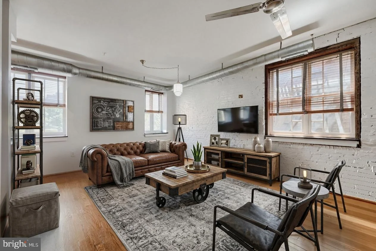 104 W Madison Street Unit 9