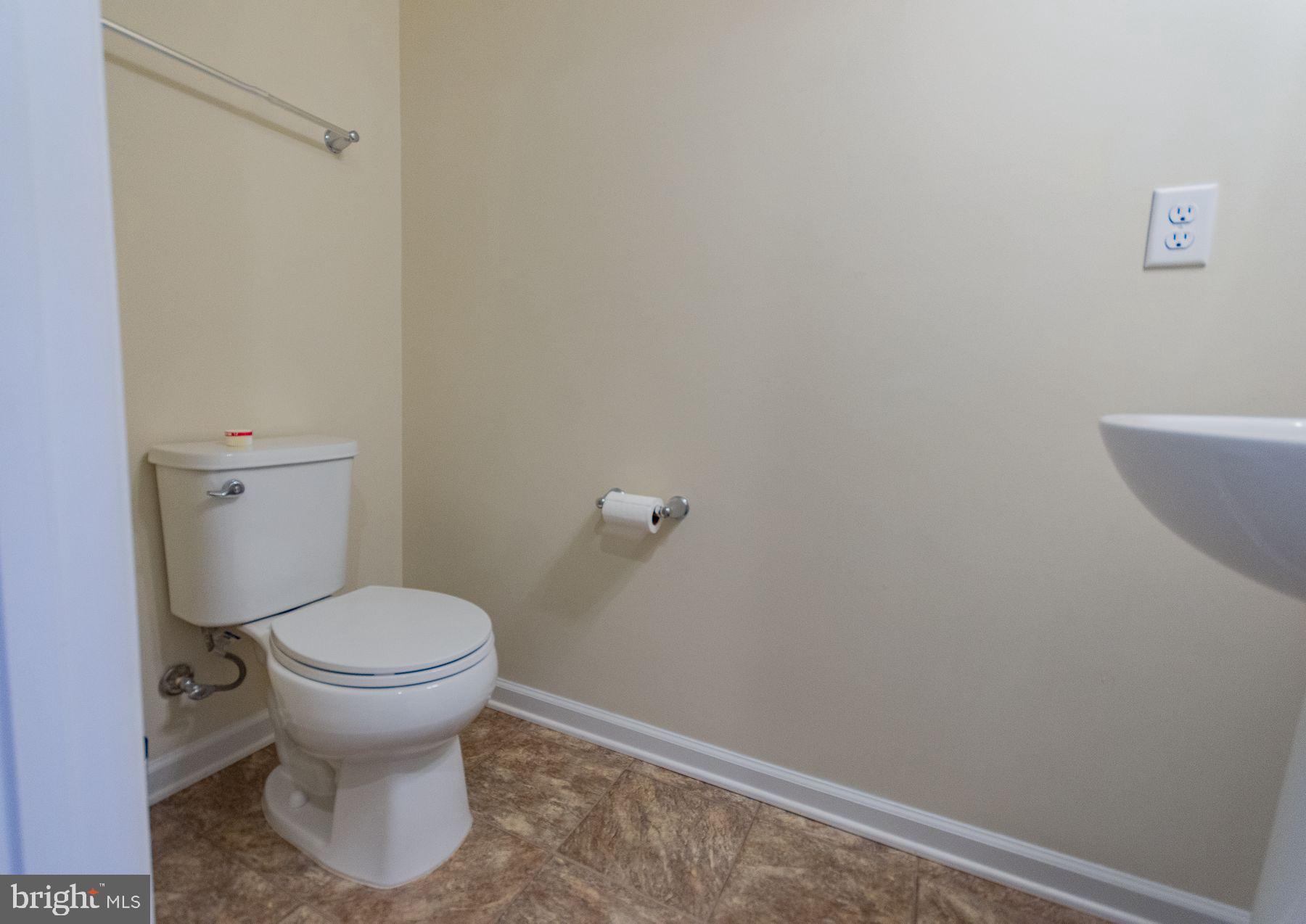 THE GALLERY - Residential Lease