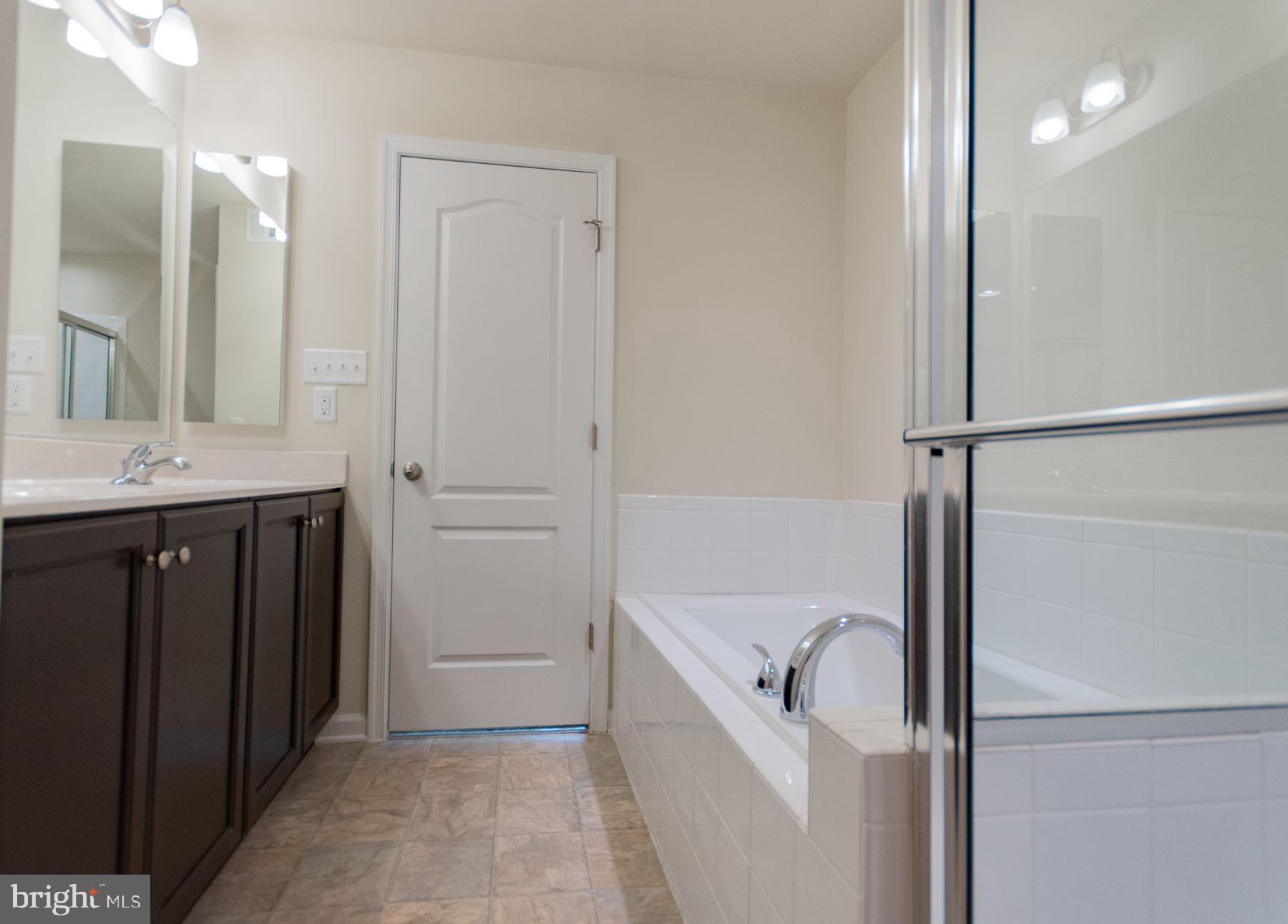 THE GALLERY - Residential Lease