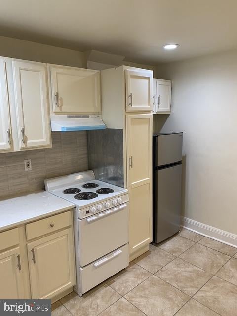 3112 W GORDON STREET - Photo 2