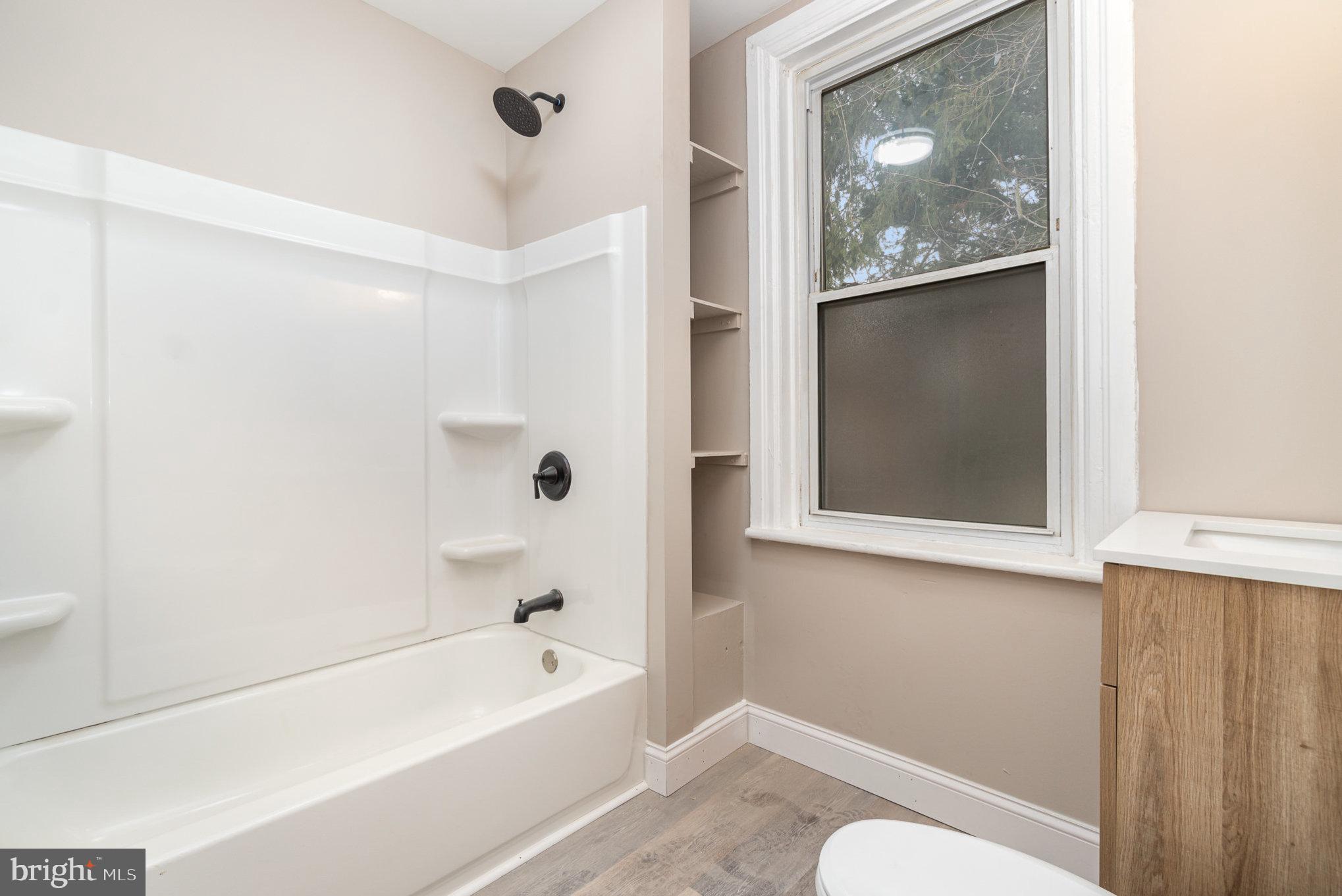 ALLISON HILL - Residential