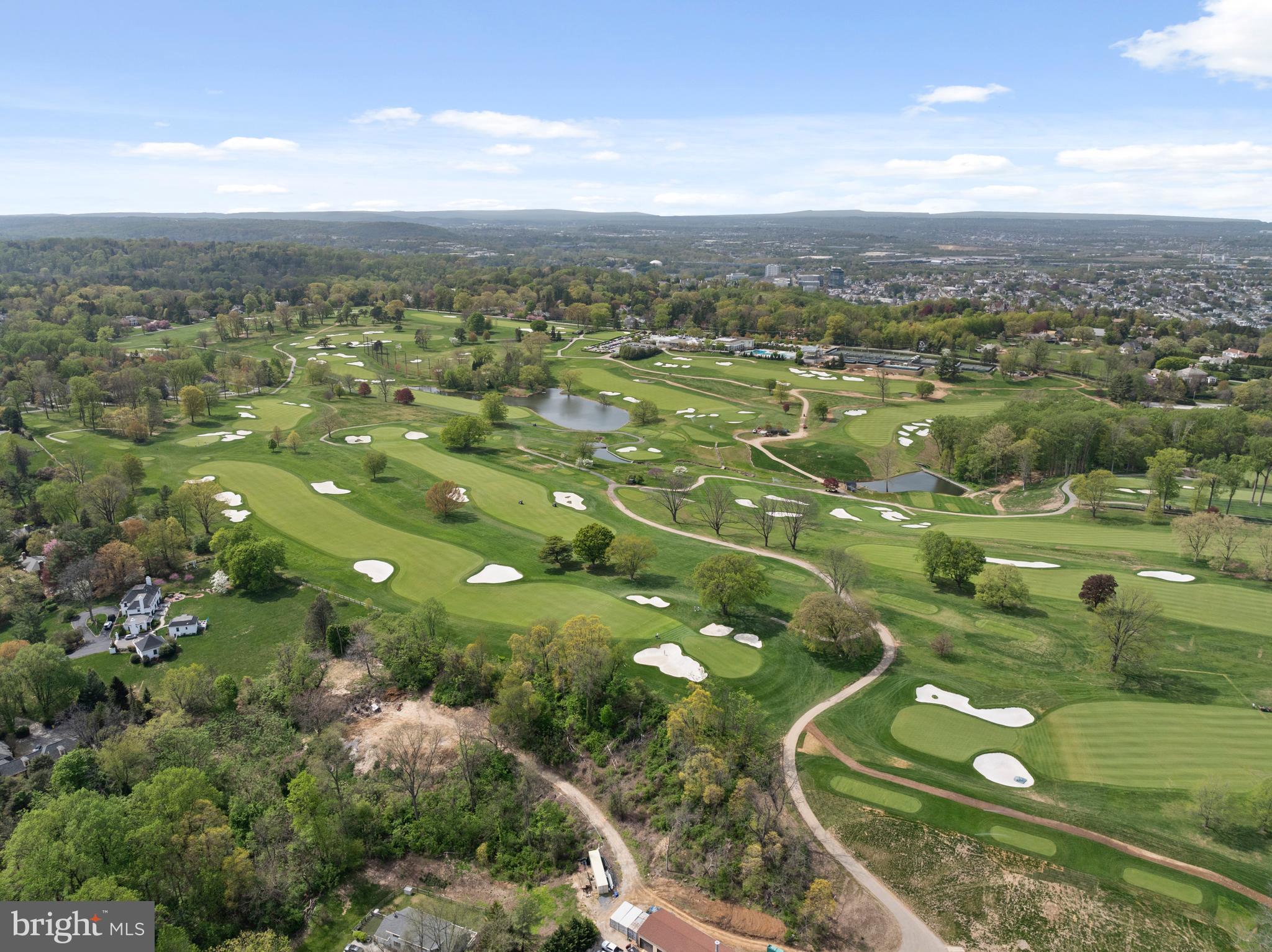 GLADWYNE - Residential