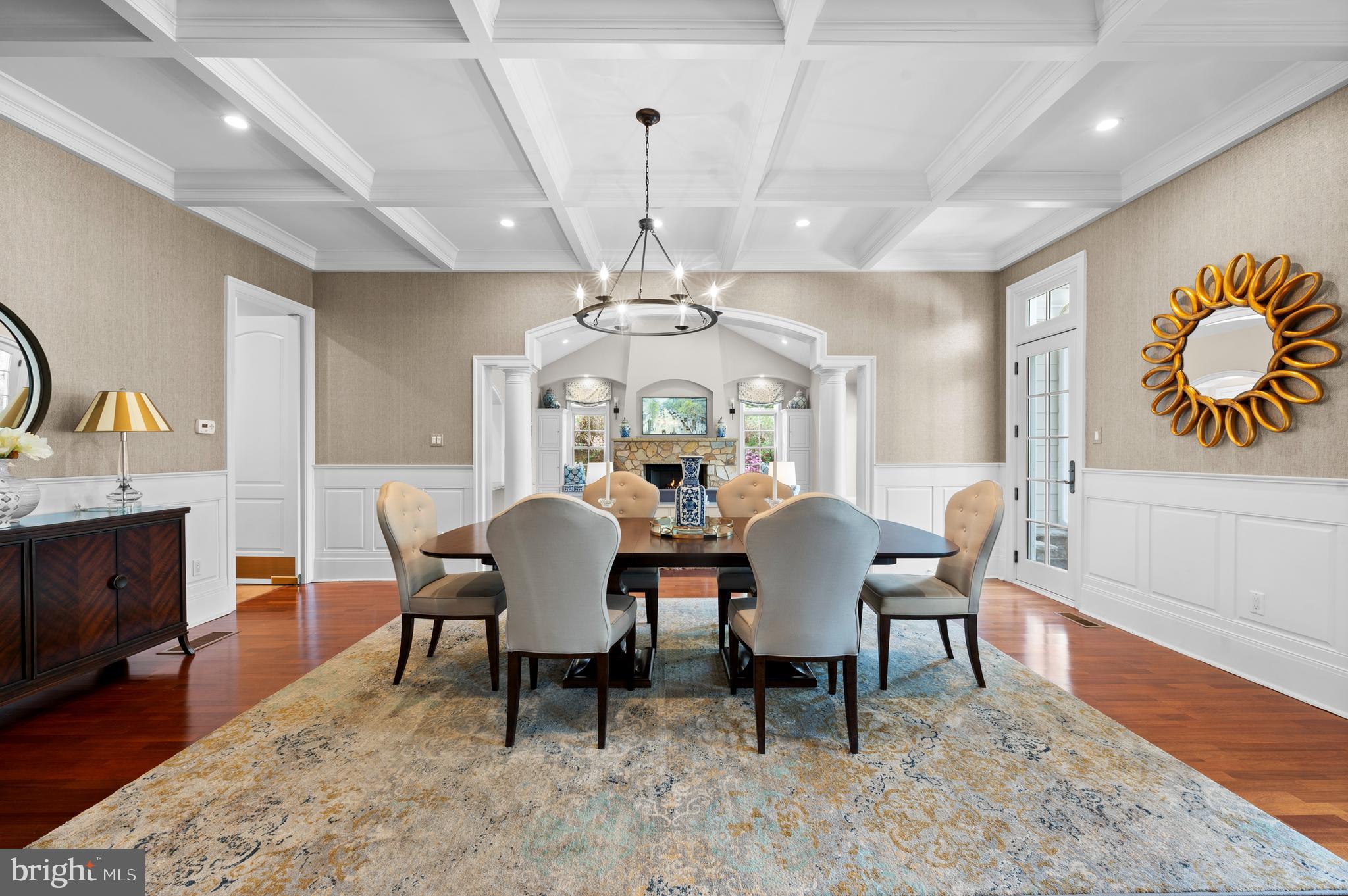 GLADWYNE - Residential