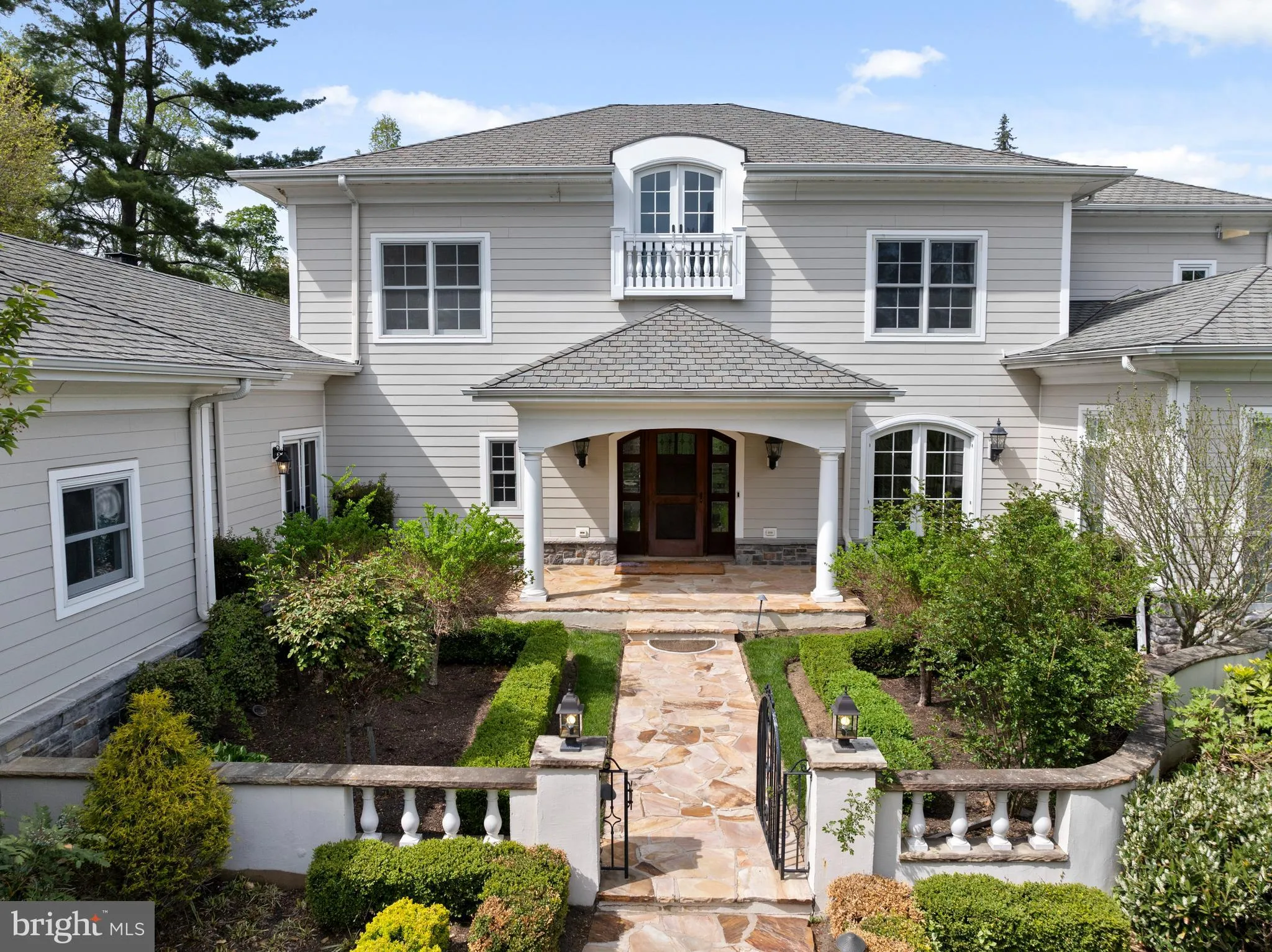 Gladwyne, Pennsylvania 19035, United States, 5 Bedrooms Bedrooms, ,7 BathroomsBathrooms,Residential,Pending,117558