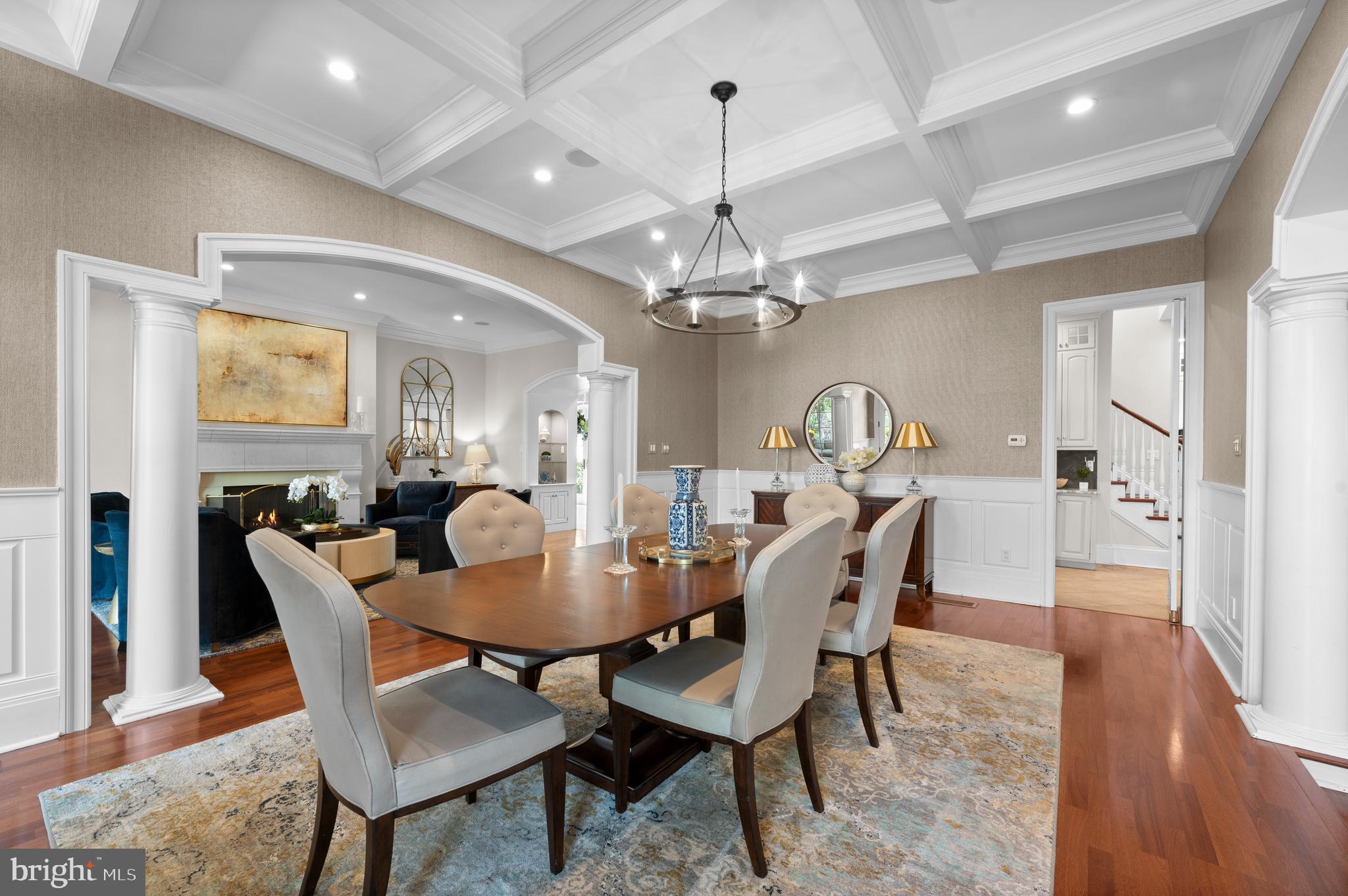 GLADWYNE - Residential