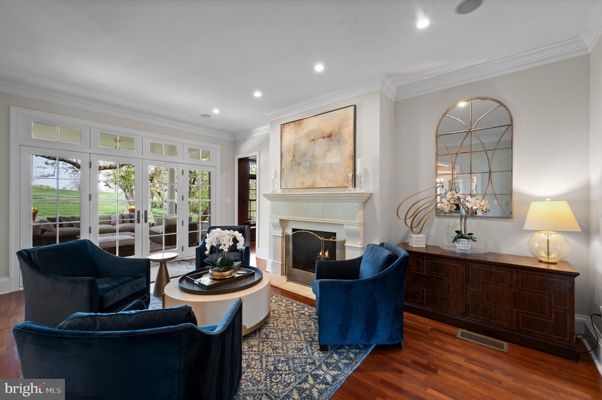 GLADWYNE - Residential