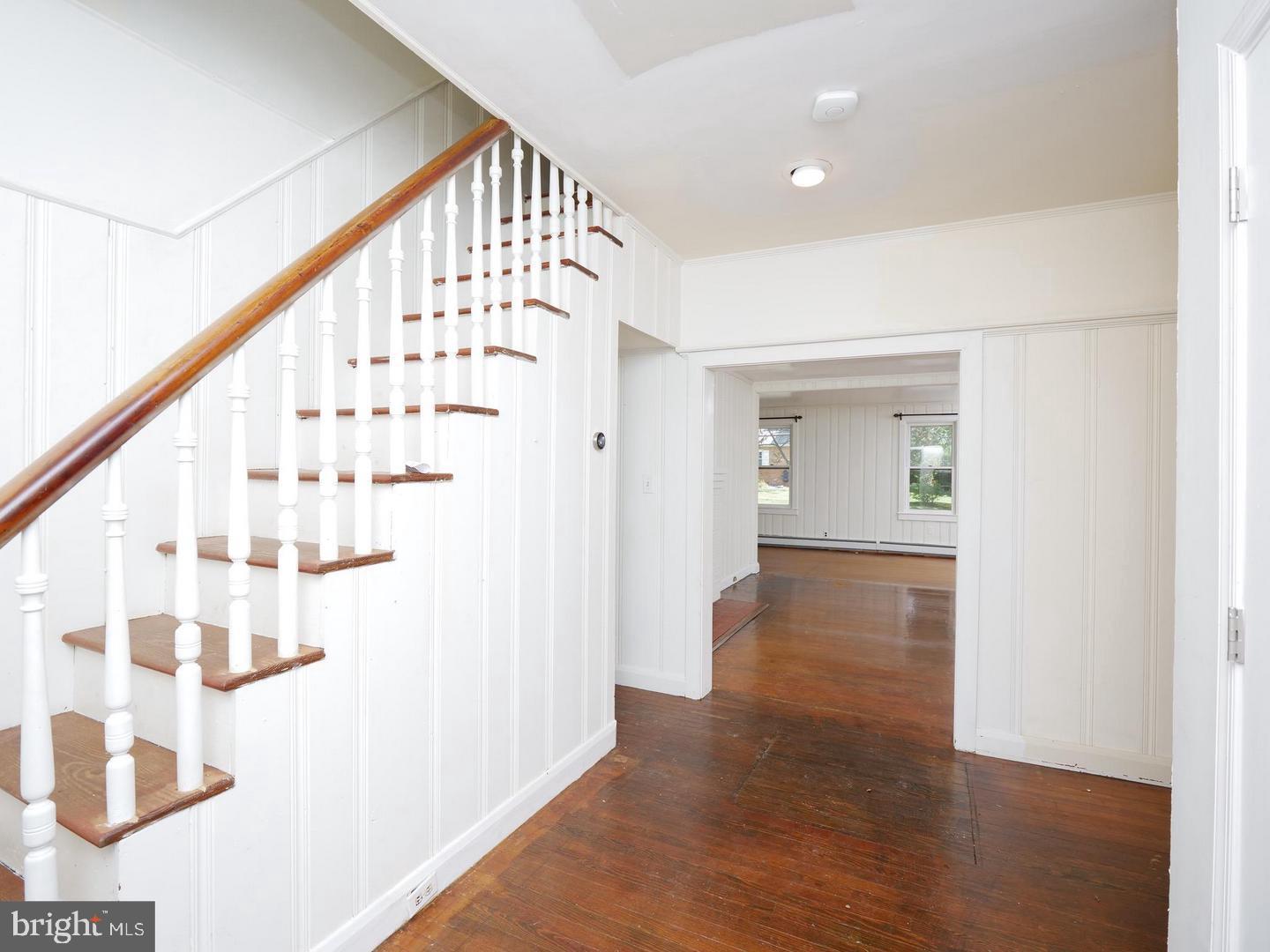 LAKELAND REVISED - Residential Lease