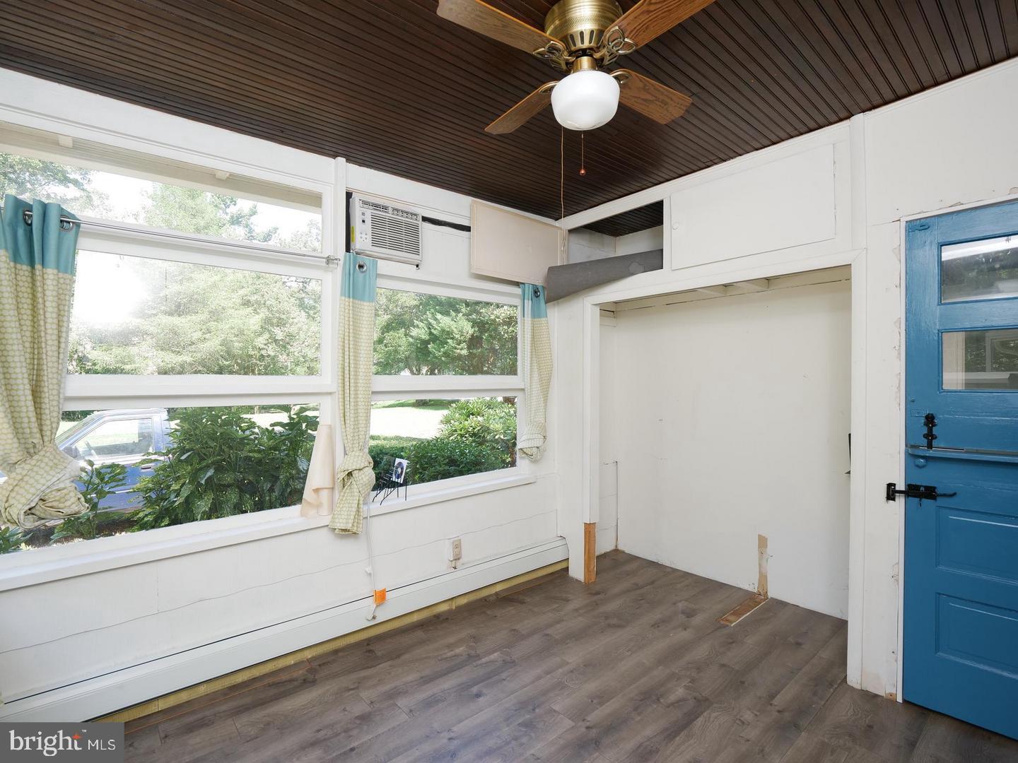 LAKELAND REVISED - Residential Lease