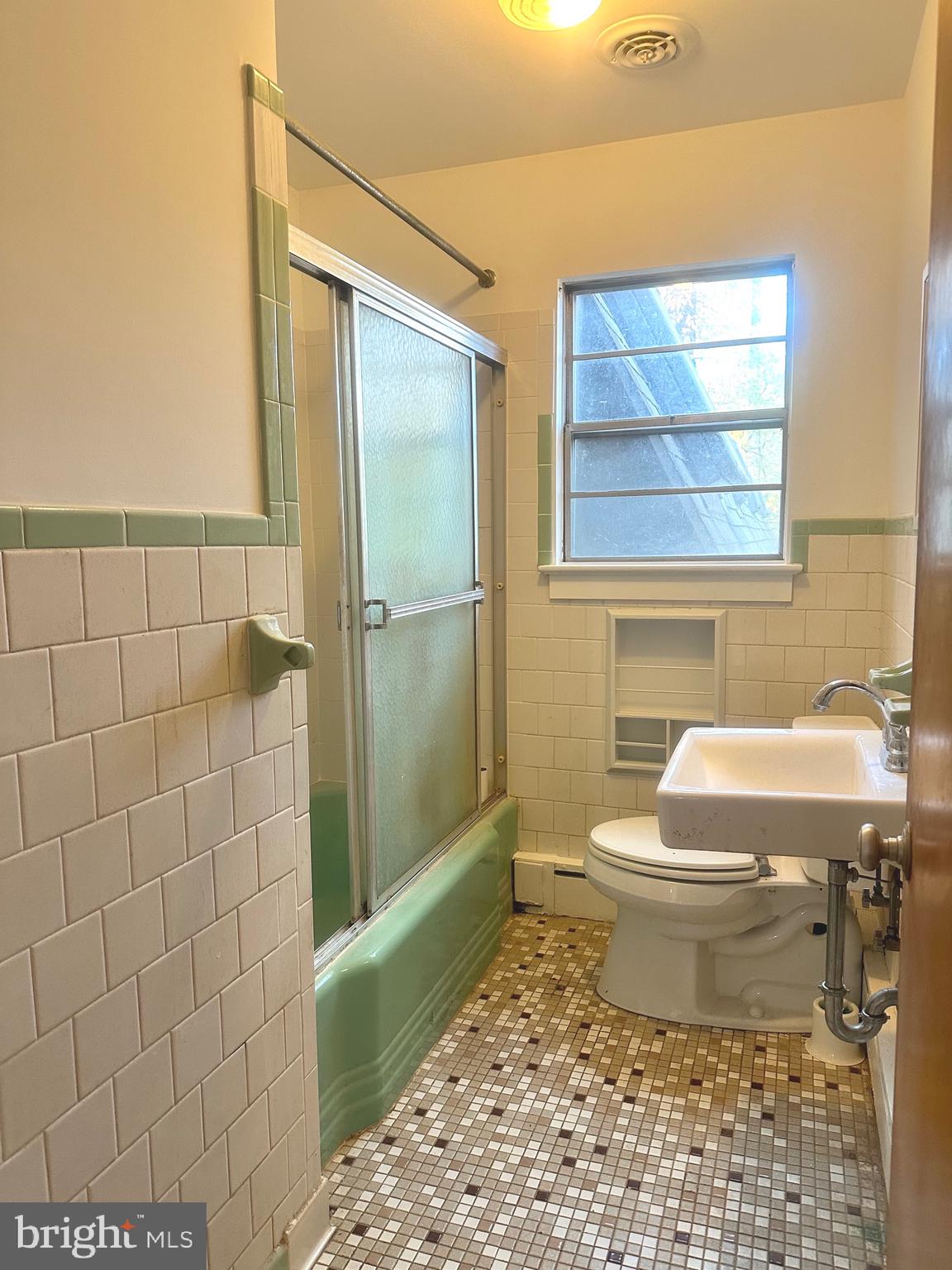 CLARKSVILLE HUNT - Residential