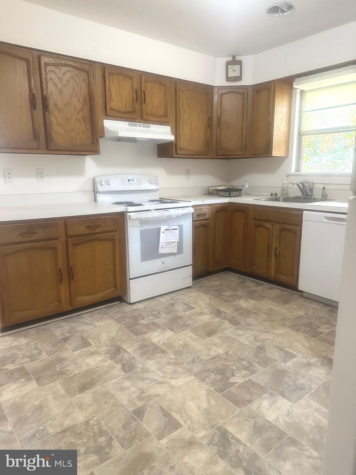 CLARKSVILLE HUNT - Residential