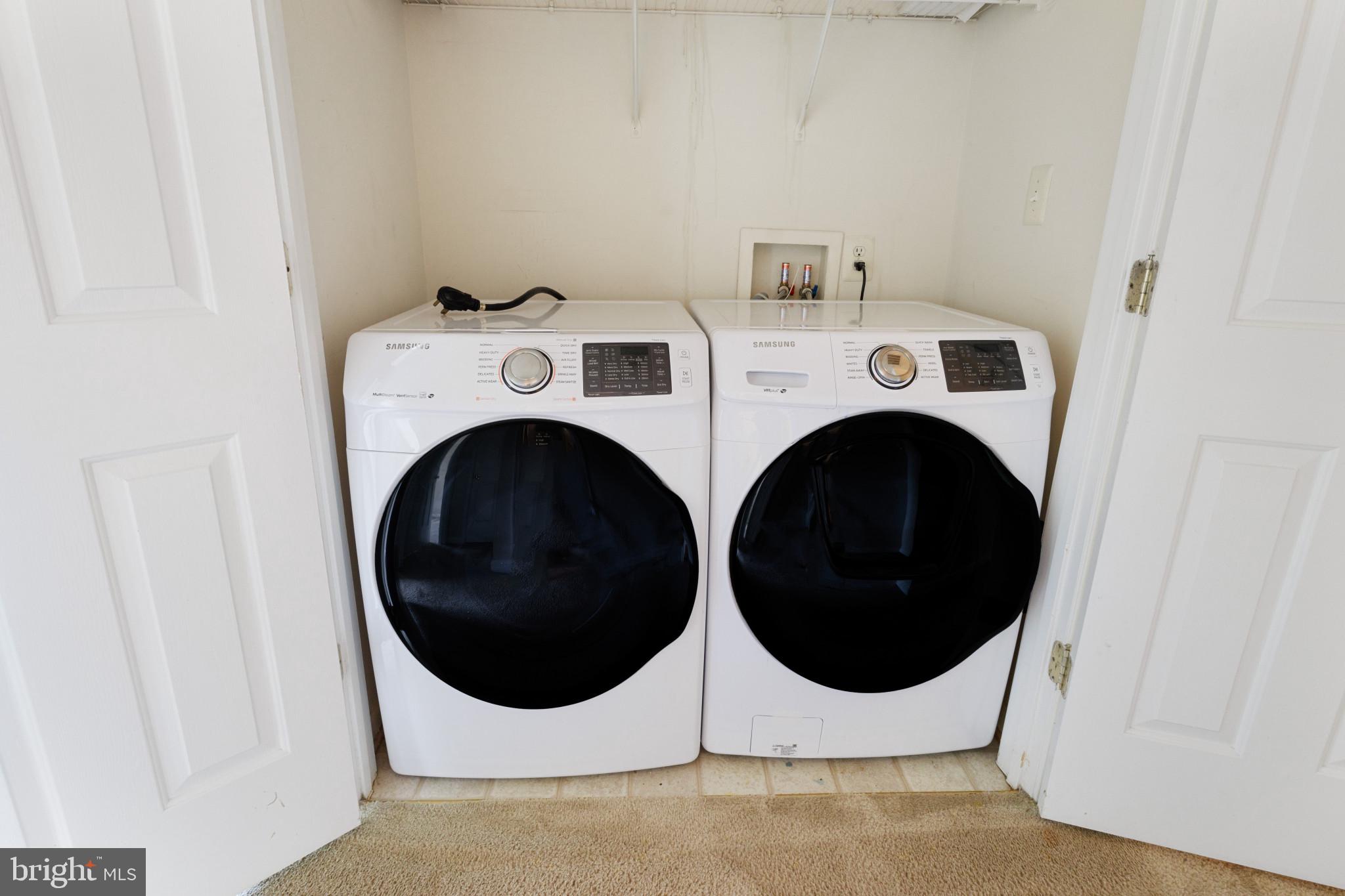 LAFAYETTE VILLAGE - Residential