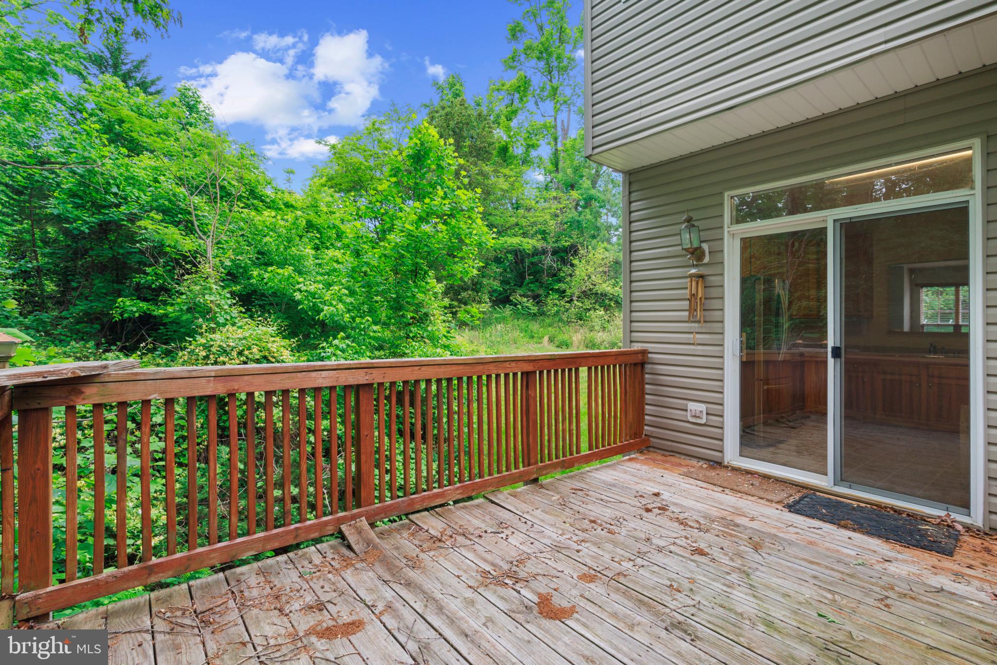 LAFAYETTE VILLAGE - Residential