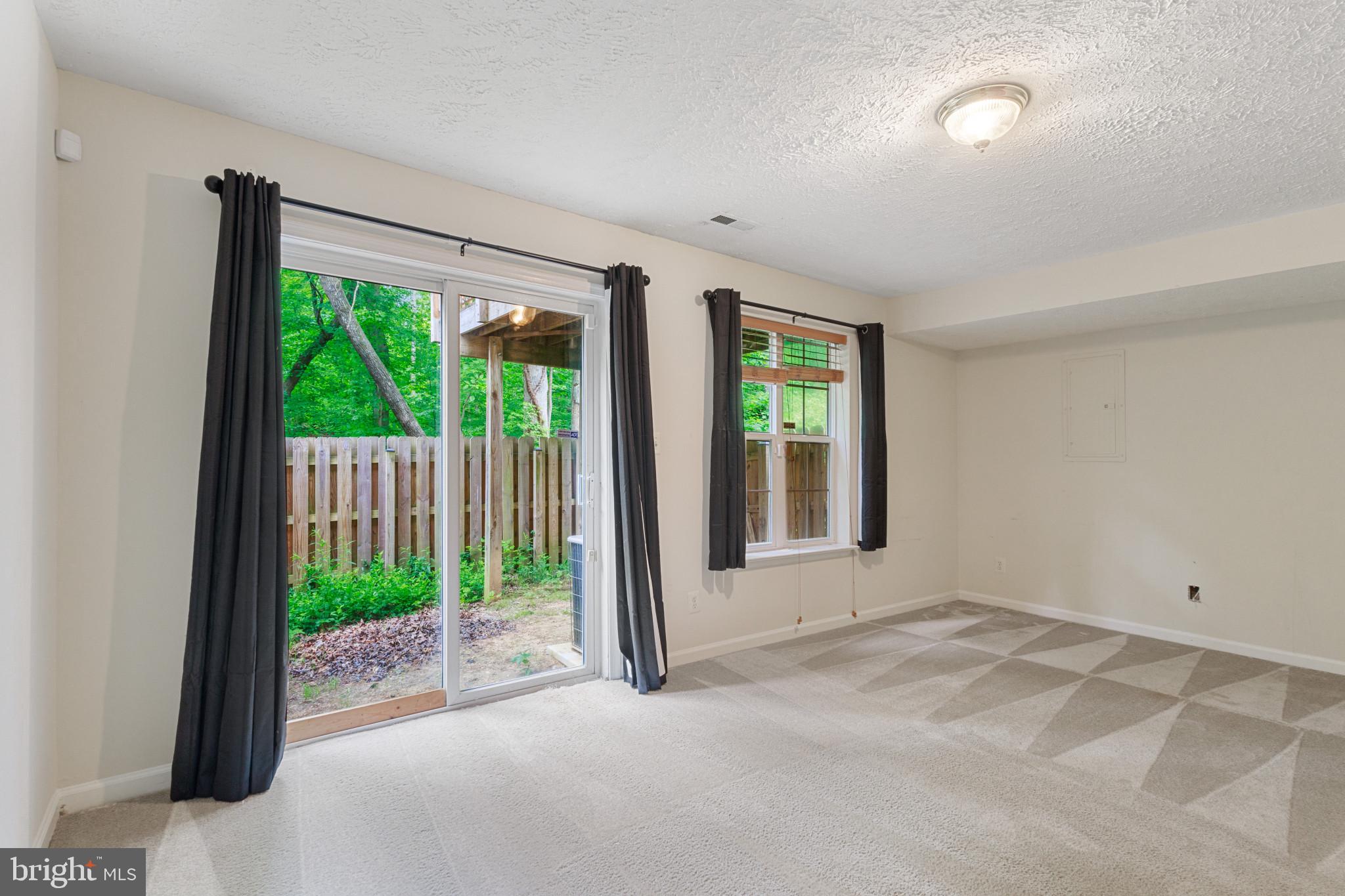 LAFAYETTE VILLAGE - Residential